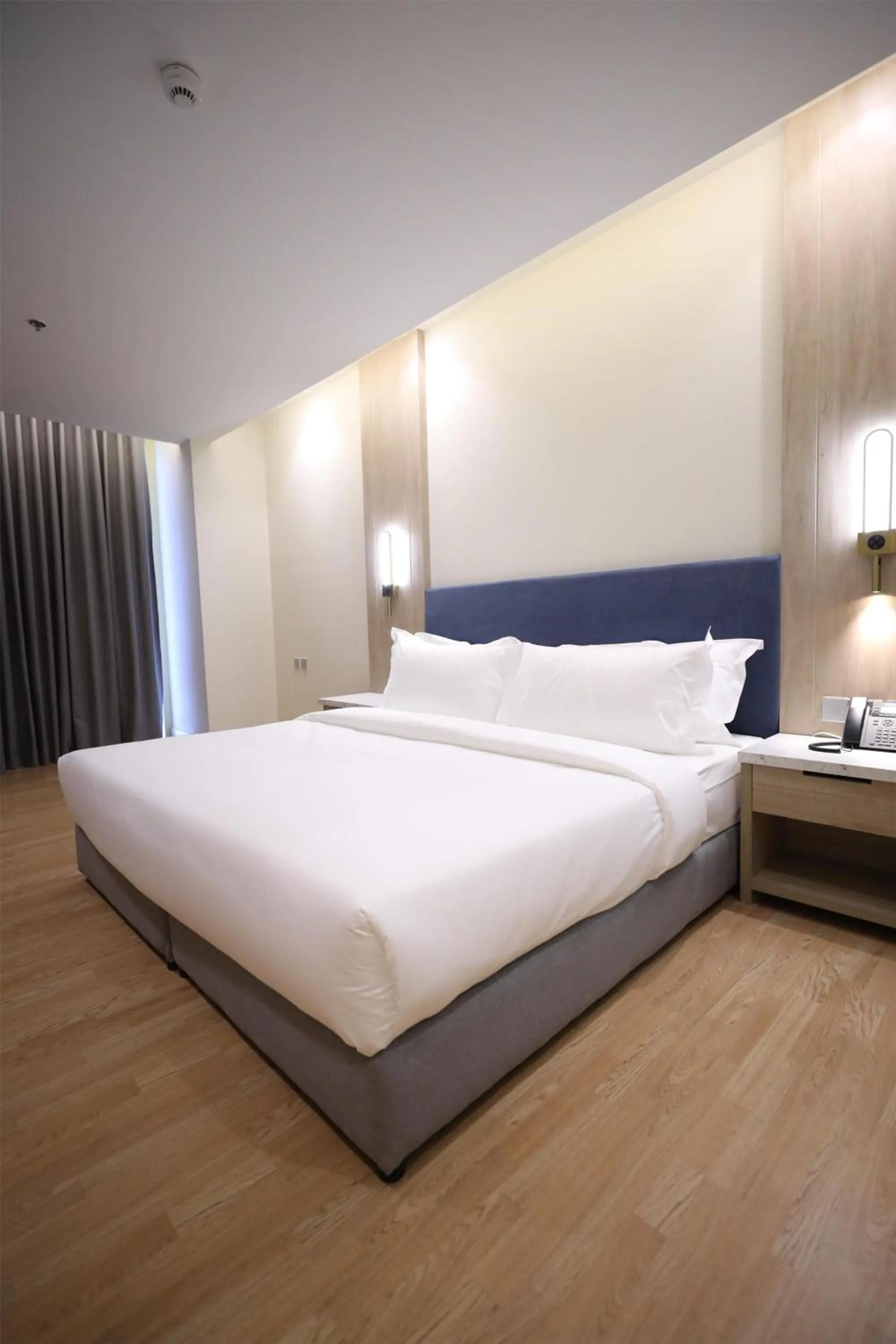 Photo of the whole room, Bed in Best Western Premier Riyadh