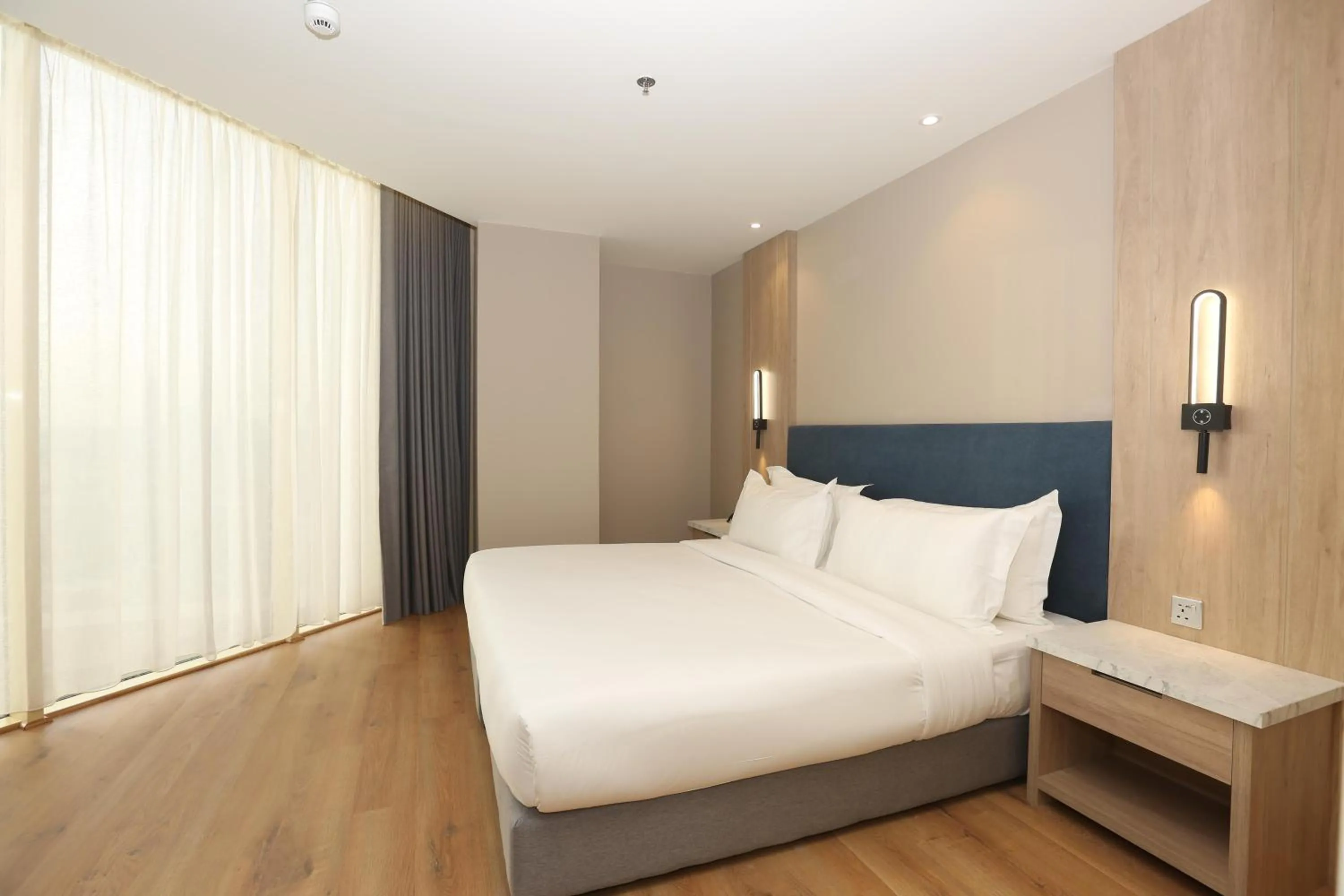 Bedroom, Bed in Best Western Premier Riyadh