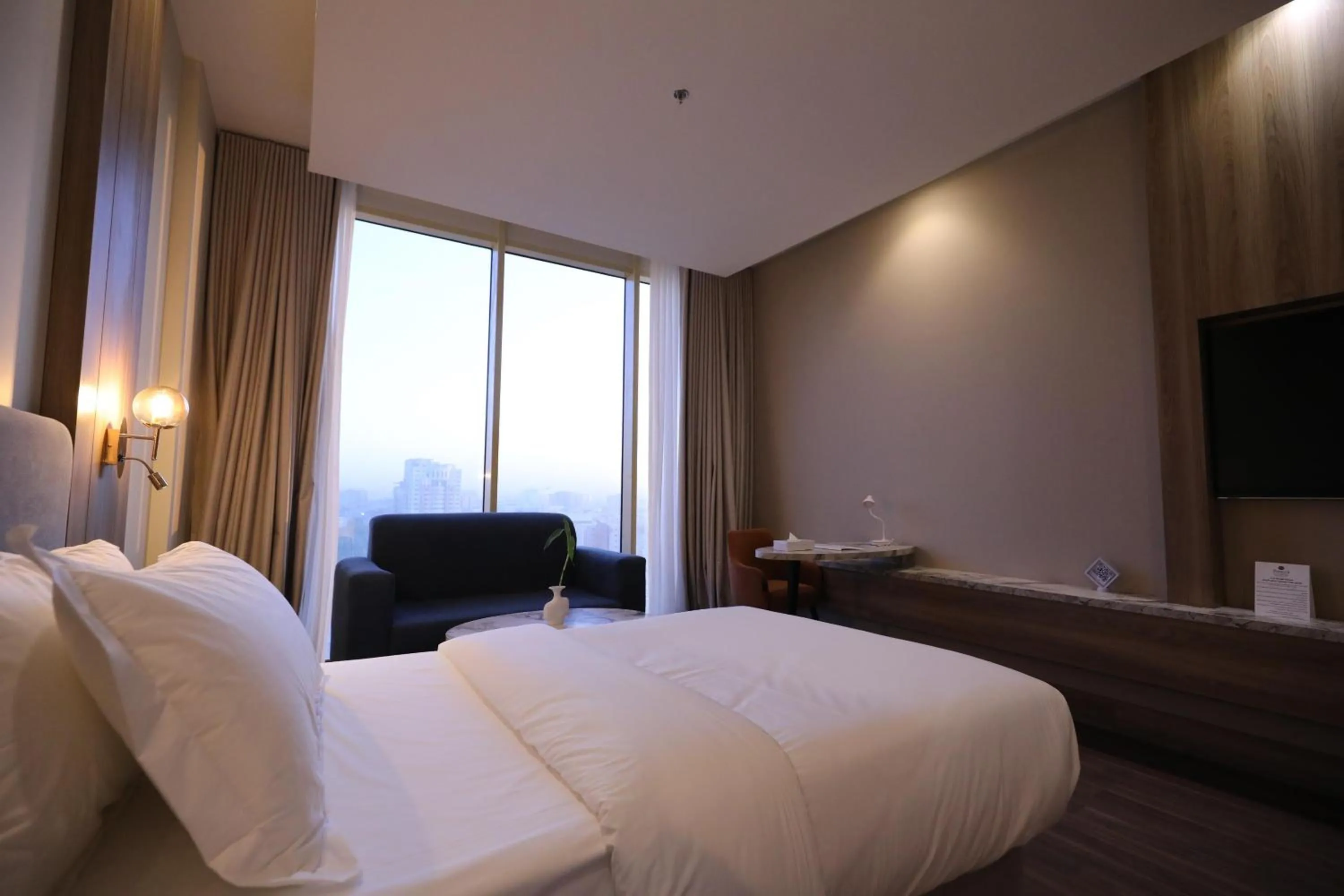 Bedroom, Bed in Best Western Premier Riyadh