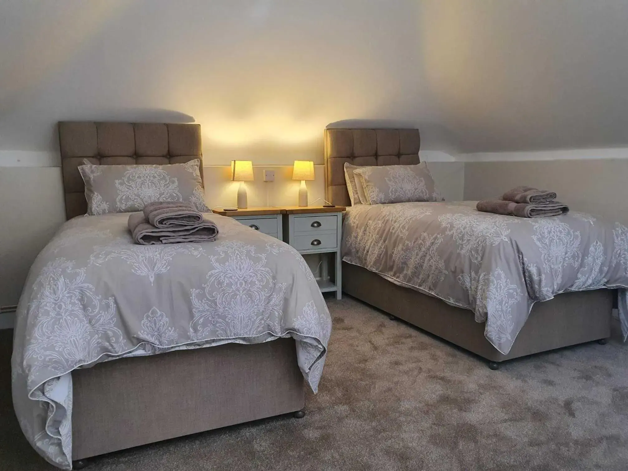 Bedroom, Bed in Lower Bell Bedroom, Bed in Lower Bell