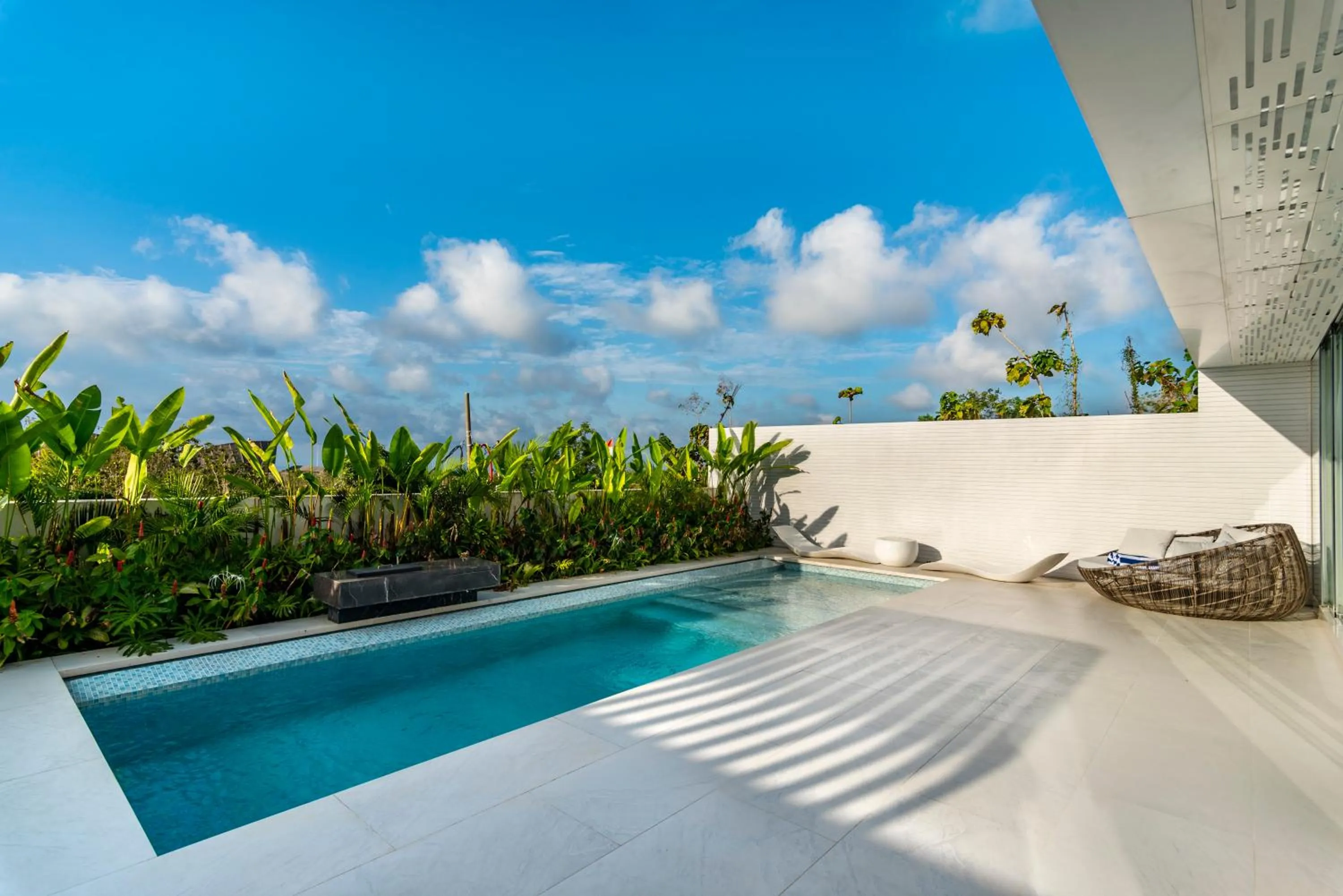 Pool view in Sky Star Uluwatu