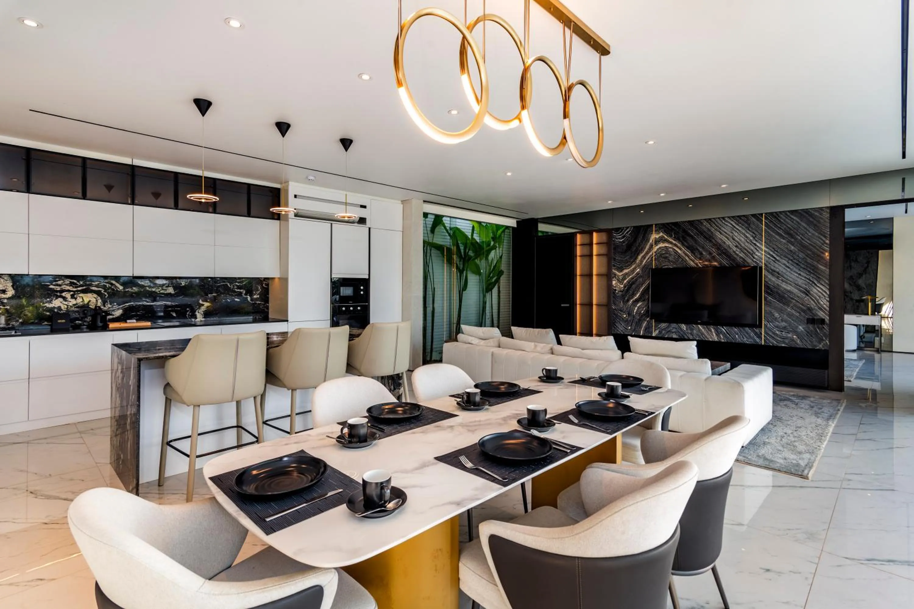 Restaurant/places to eat in Sky Star Uluwatu