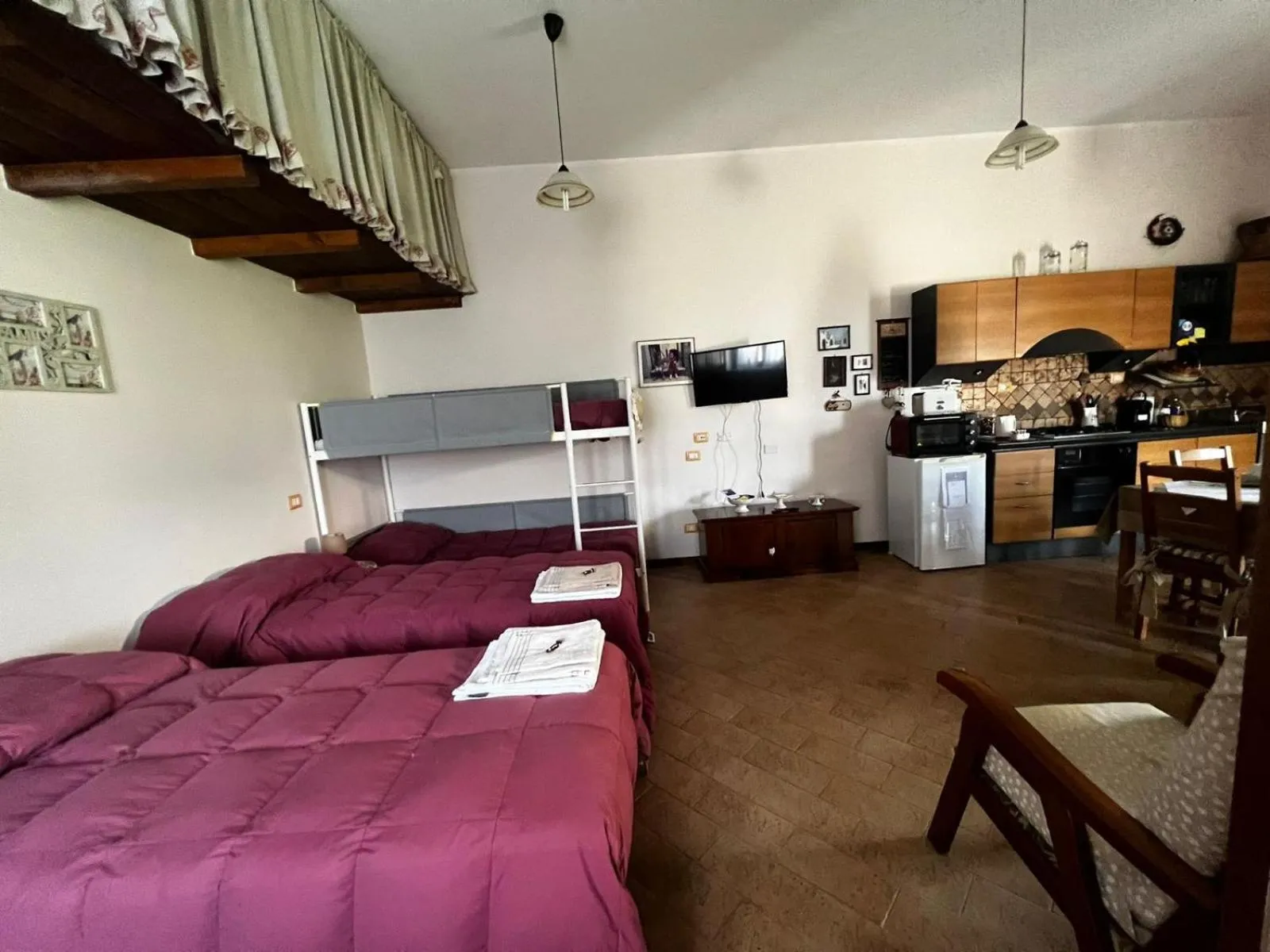 Bed in Bed And Bikers