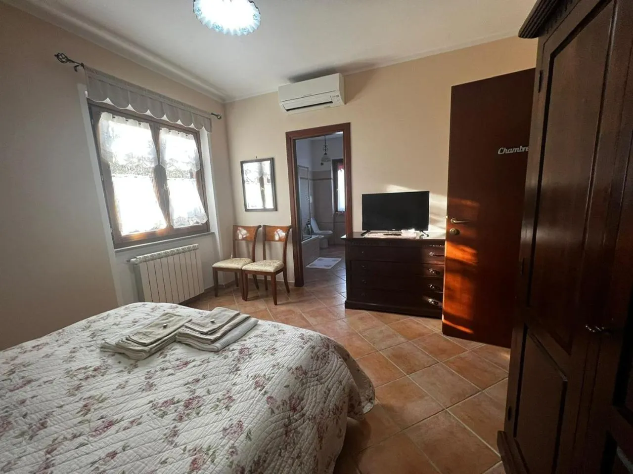 Bed in Bed And Bikers