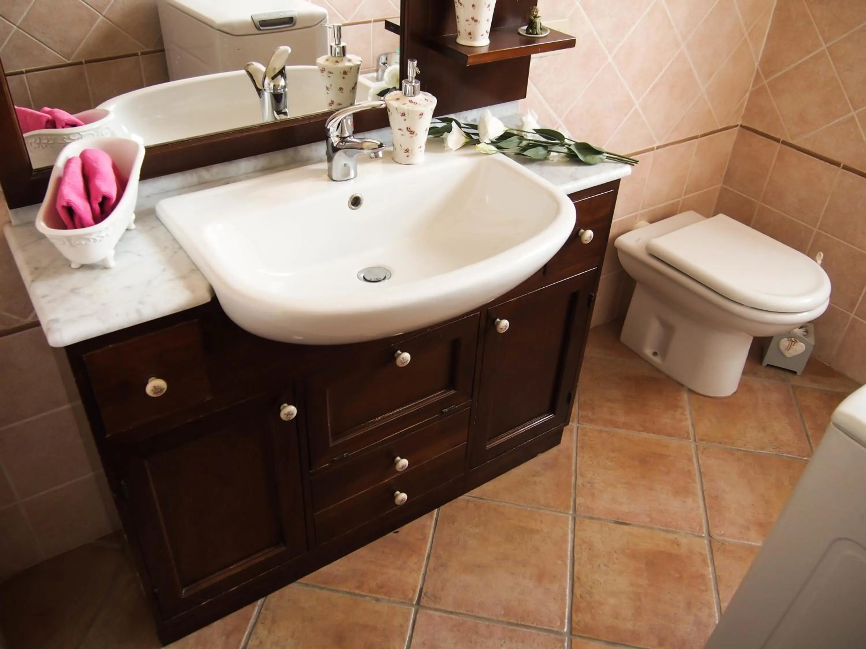 Bathroom in Bed And Bikers