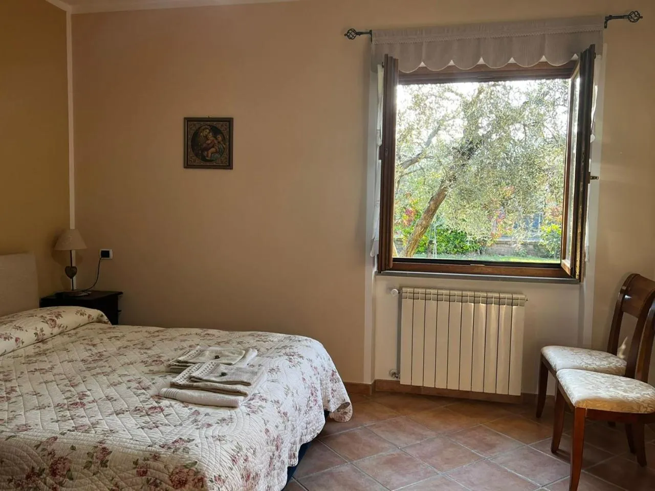 Bed in Bed And Bikers