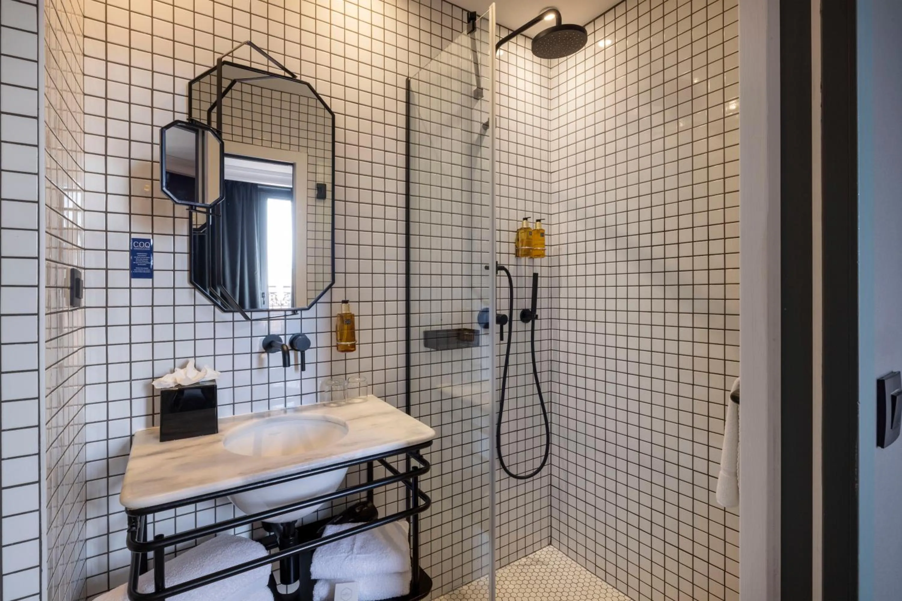 Bathroom in COQ Hotel Paris