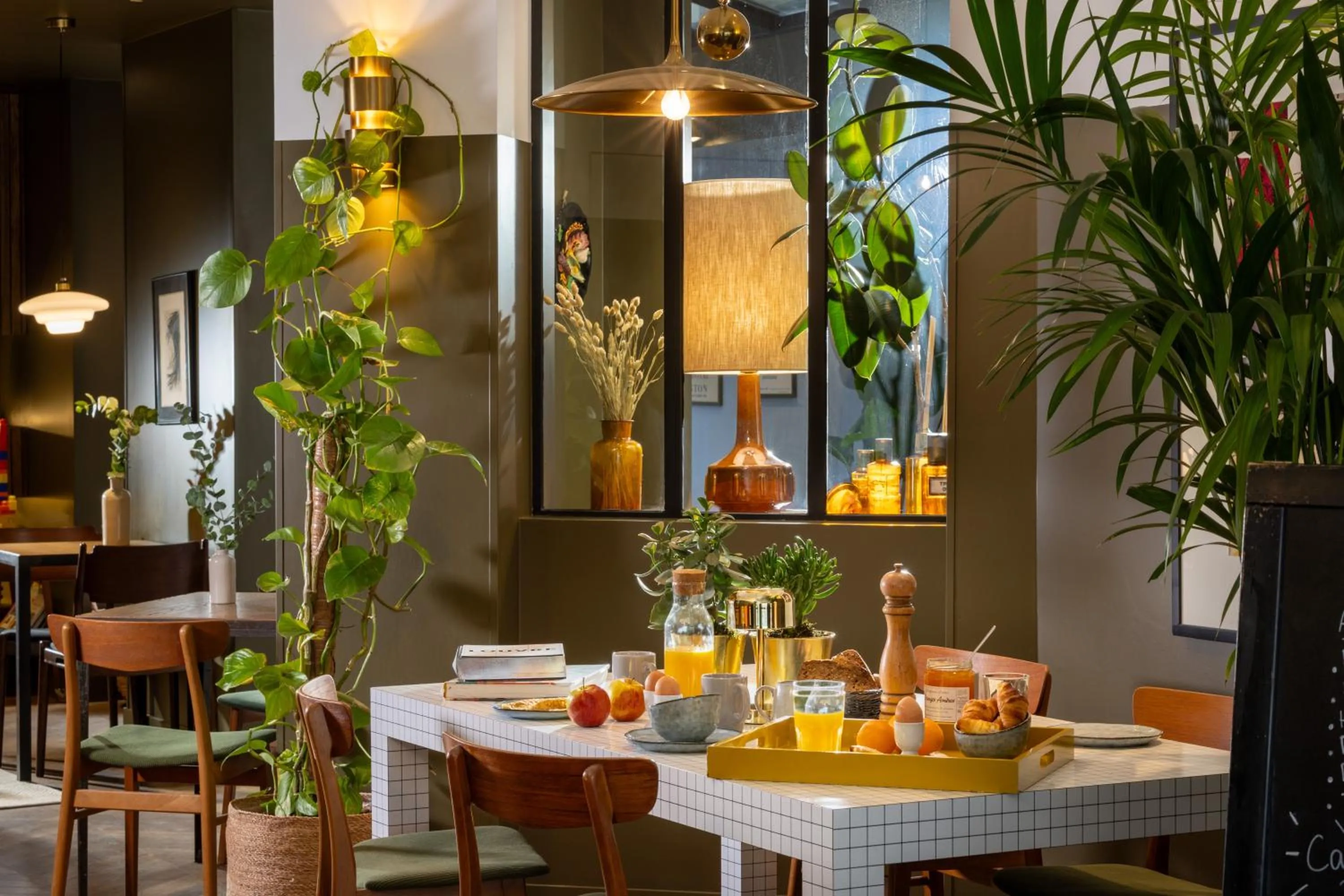 Living room in COQ Hotel Paris