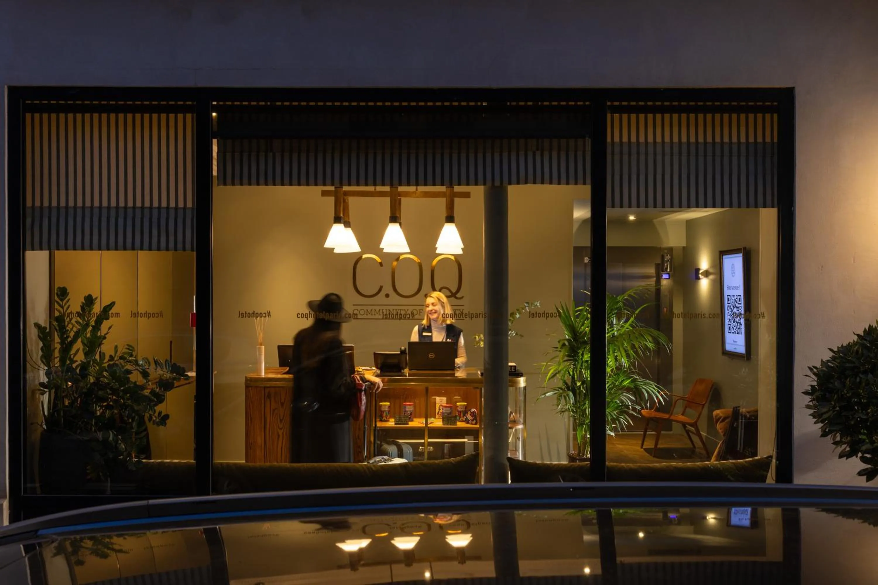 Lobby or reception in COQ Hotel Paris