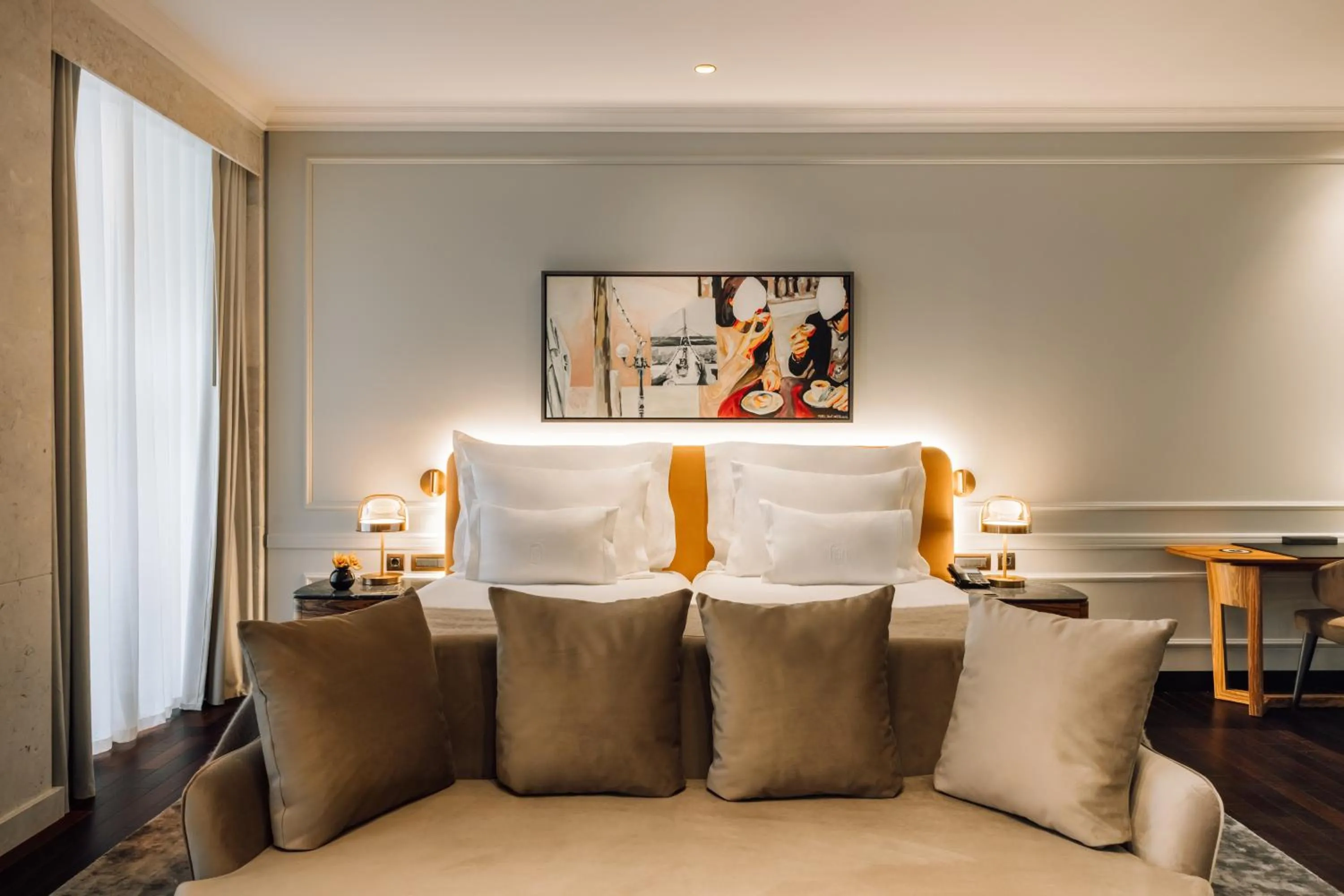 Seating area in MYTHIC SANA Downtown Suites