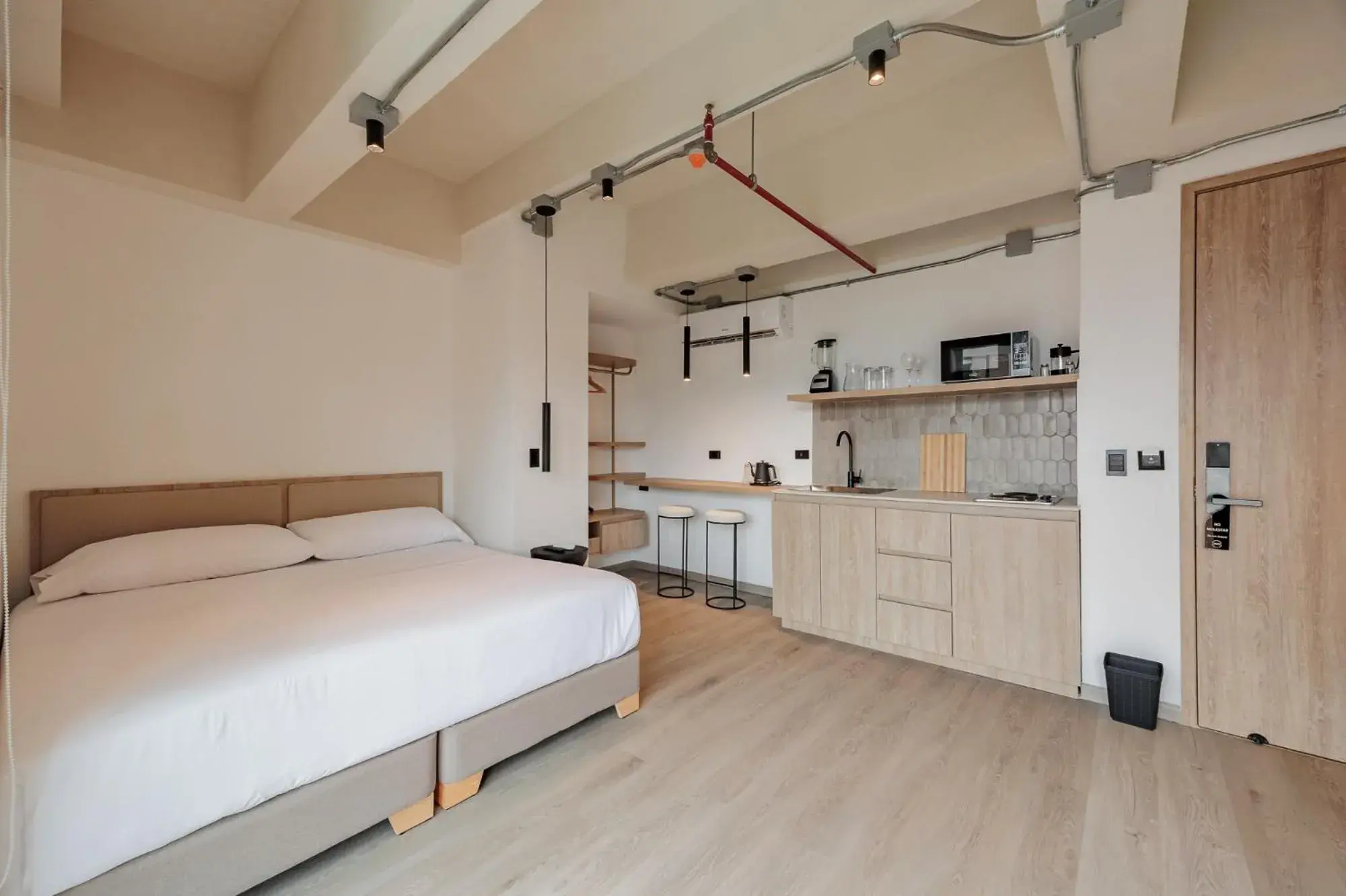 Suite with Balcony in Lomm By Somos The Group Suite with Balcony in Lomm By Somos The Group
