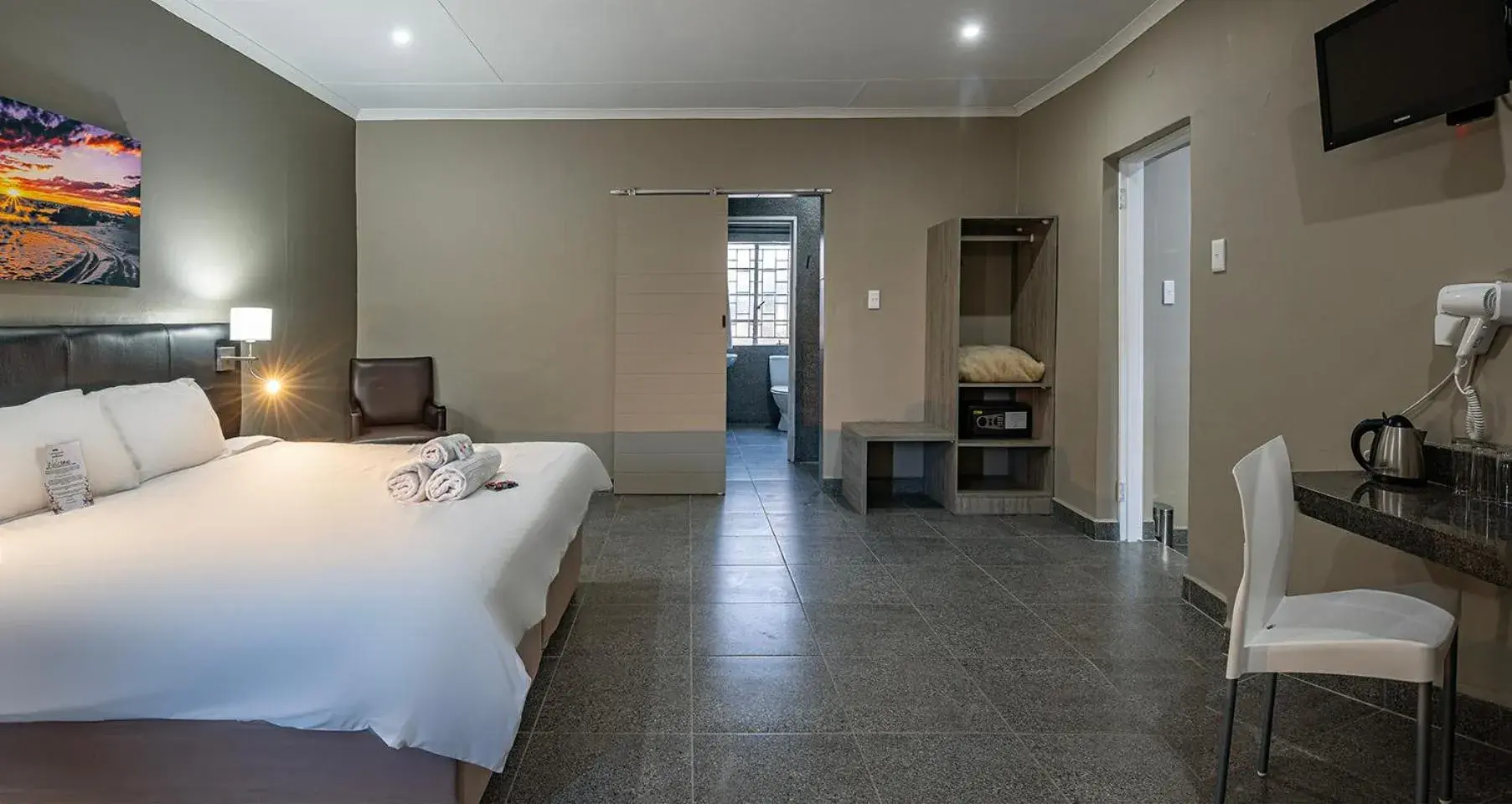 Premium Double Room in Calvinia Hotel Premium Double Room in Calvinia Hotel