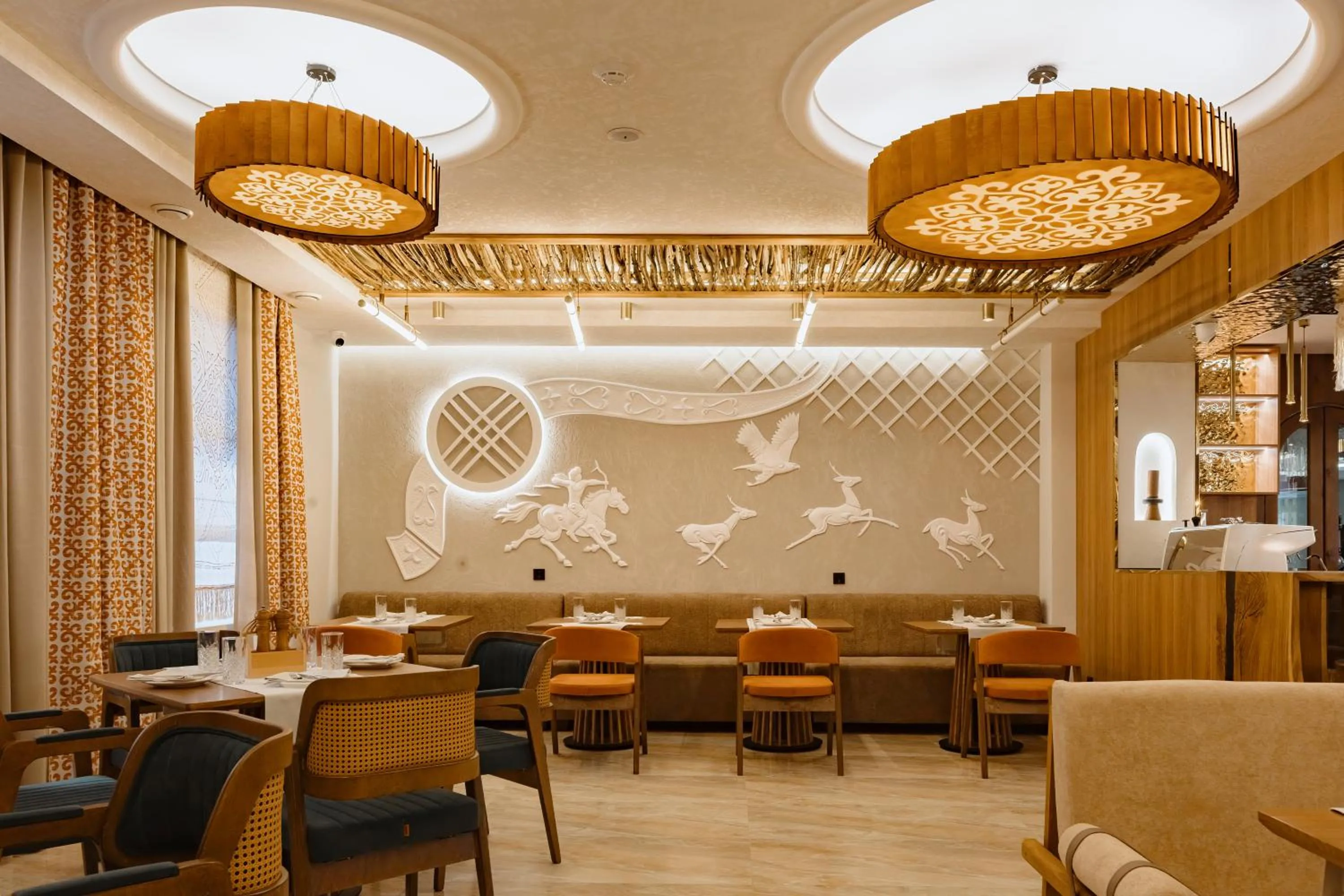 Restaurant/places to eat in Beibarys Hotel