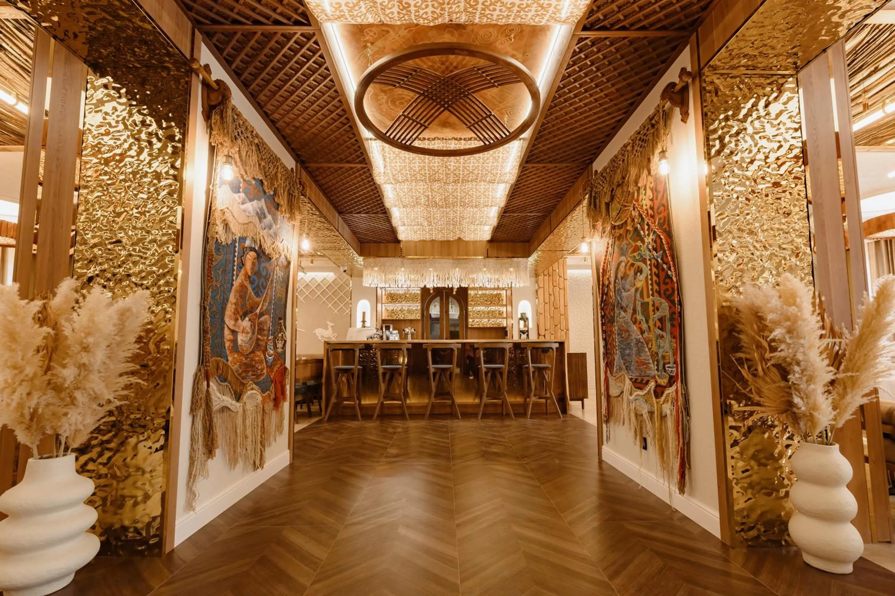 Restaurant/places to eat in Beibarys Hotel
