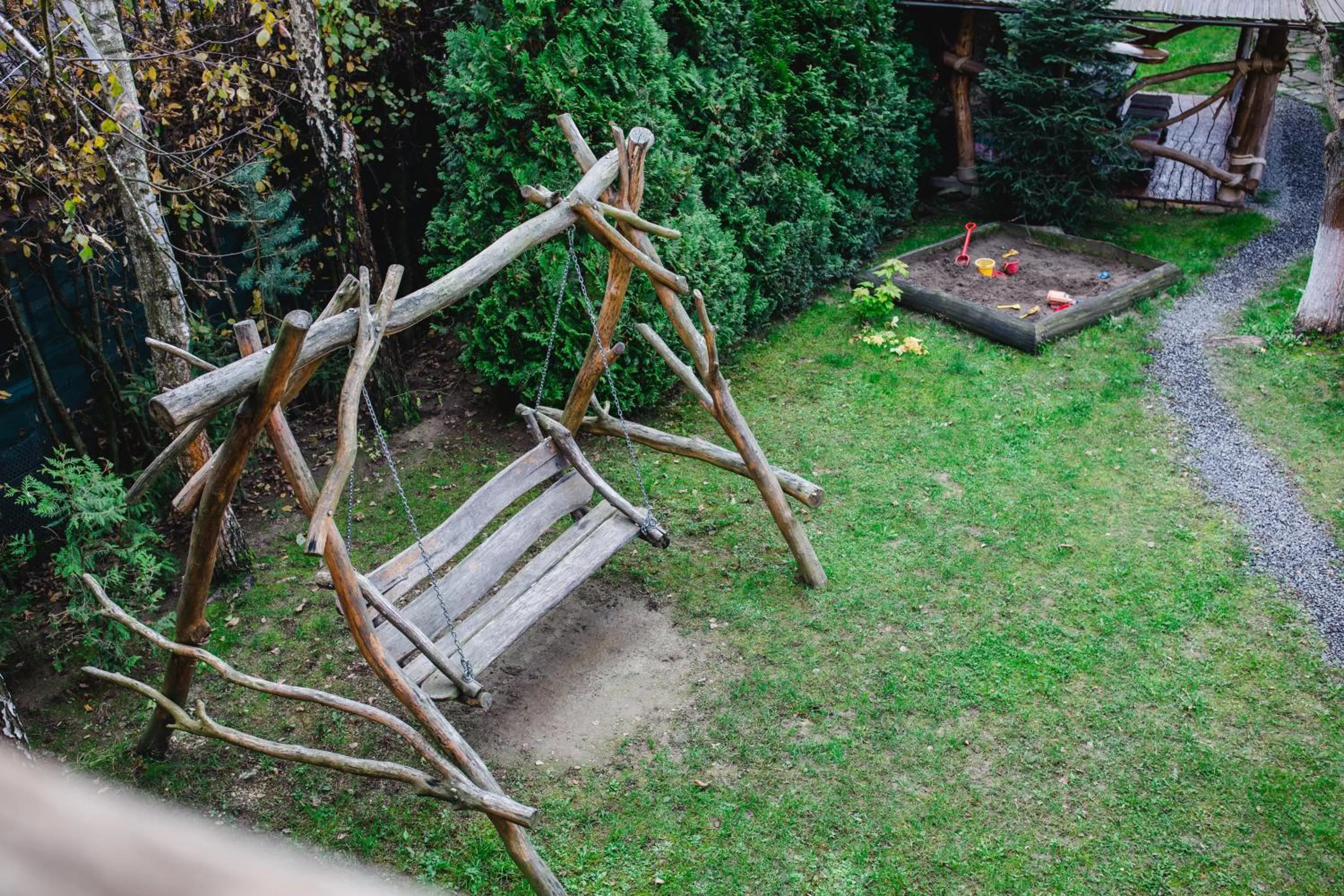 Spring in Kolyba Opryshkiv