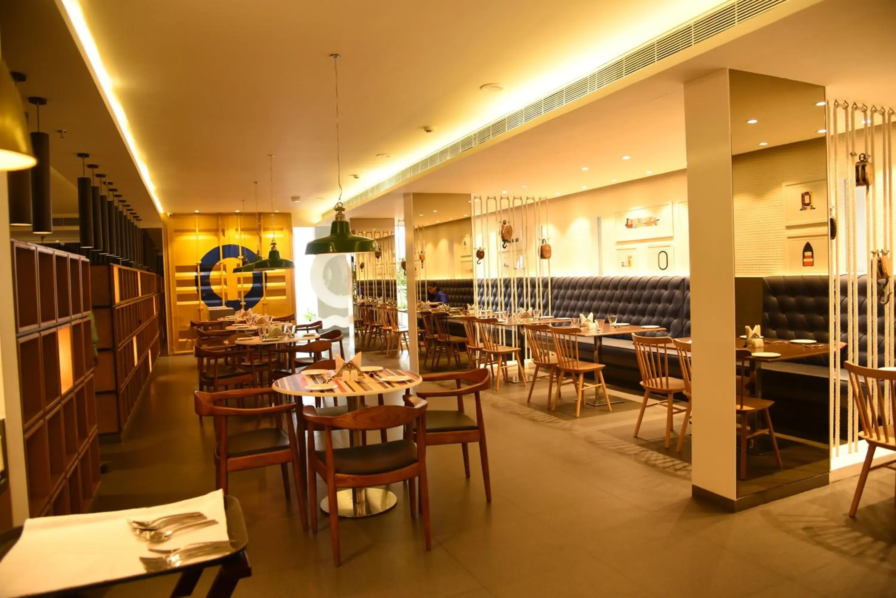 Restaurant/places to eat in The Port Hotel Restaurant/places to eat in The Port Hotel