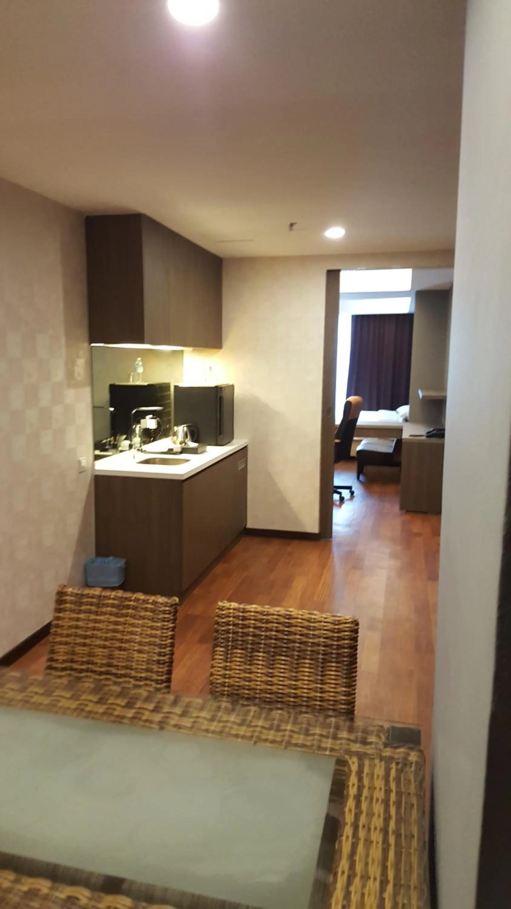 Coffee/tea facilities, Bed in Nexus Business Suite Hotel