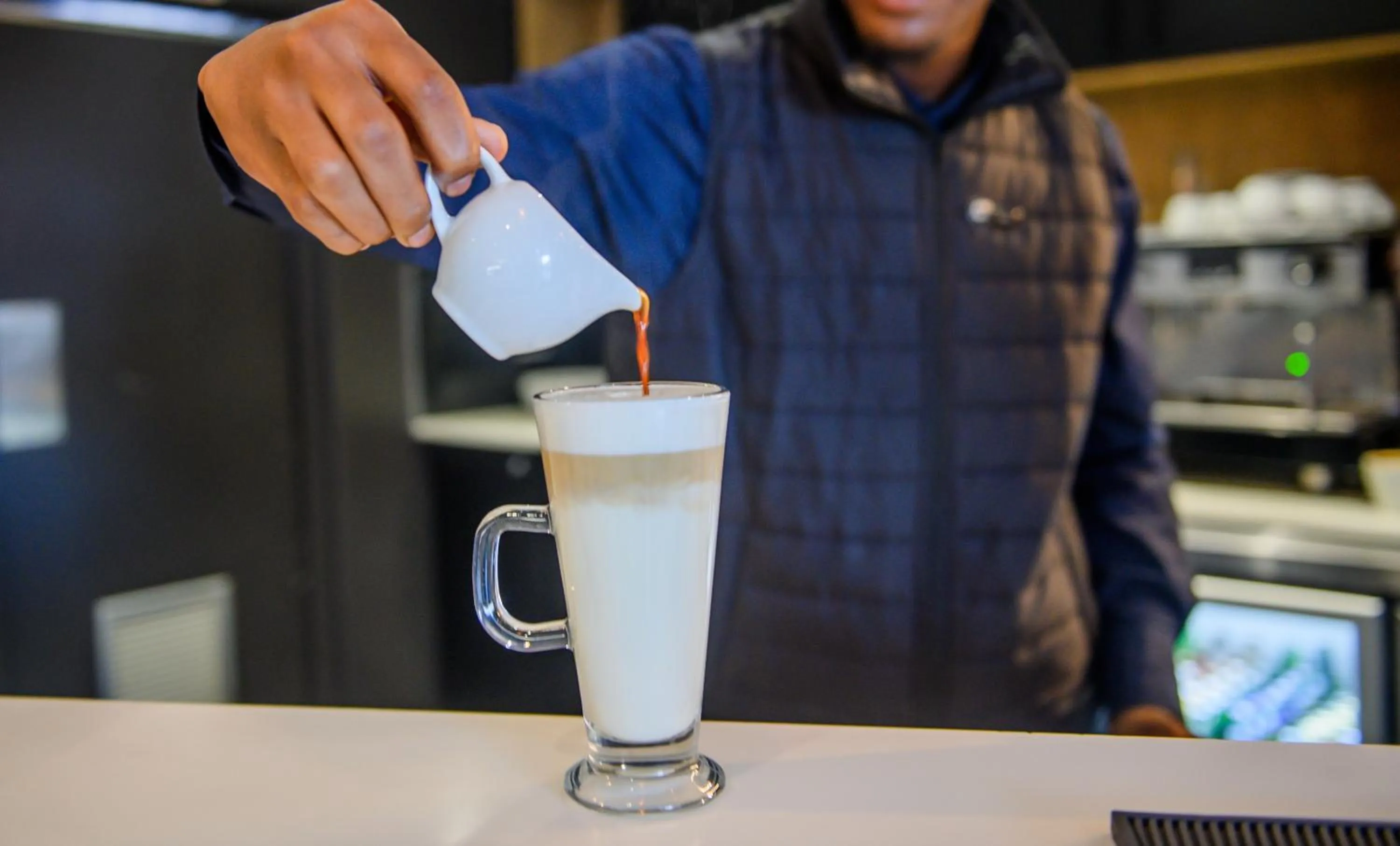 Coffee/tea facilities in The Capital on Bath