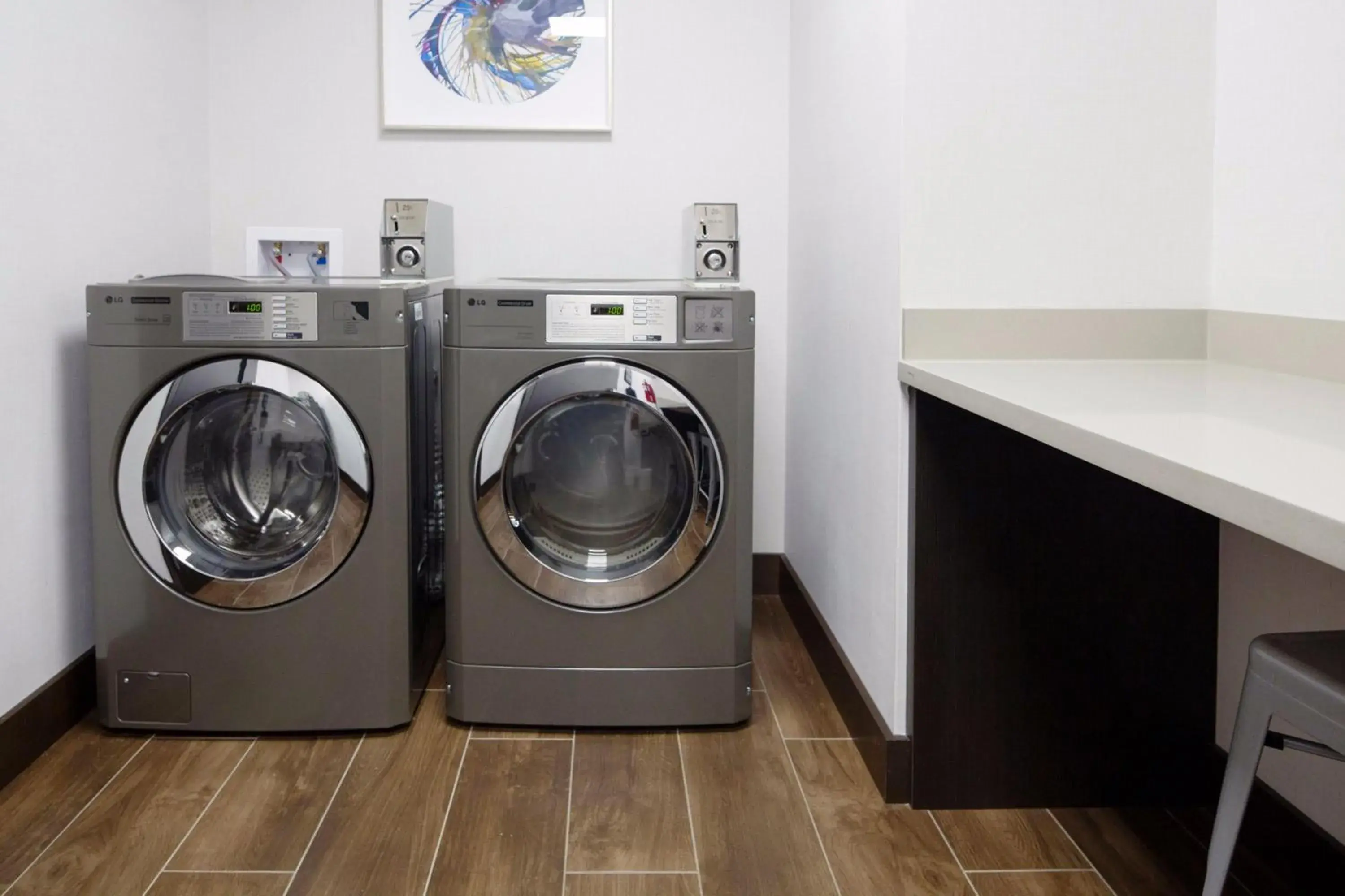 Property building in Hampton Inn & Suites Dallas Downtown Property building in Hampton Inn & Suites Dallas Downtown