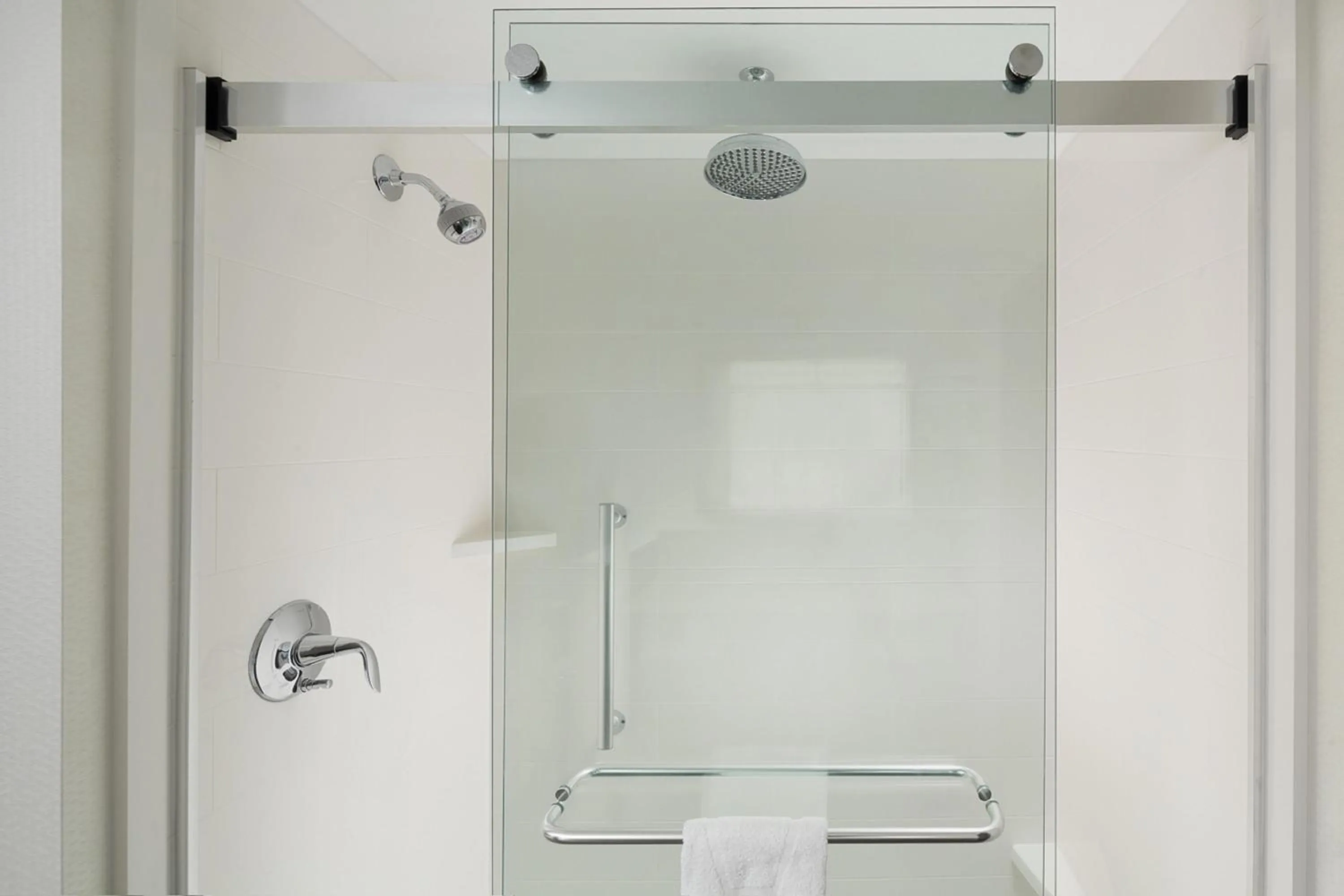 Bathroom in Hampton Inn & Suites Dallas Downtown