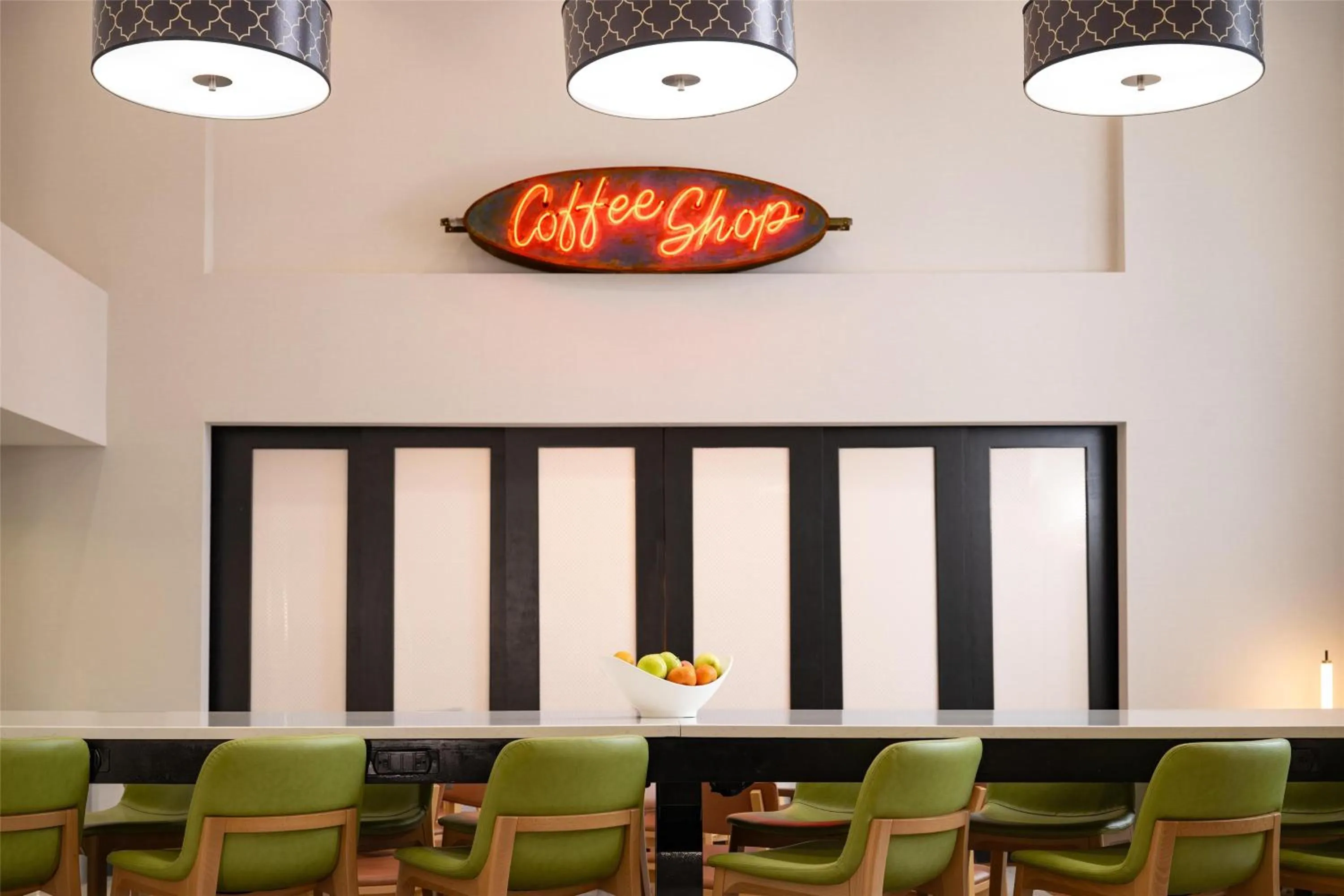 Breakfast in Hampton Inn and Suites La Crosse Downtown