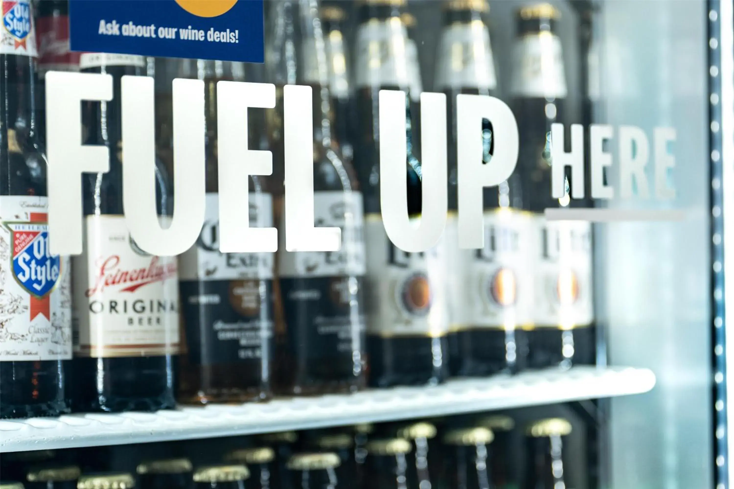 Lounge or bar in Hampton Inn and Suites La Crosse Downtown Lounge or bar in Hampton Inn and Suites La Crosse Downtown