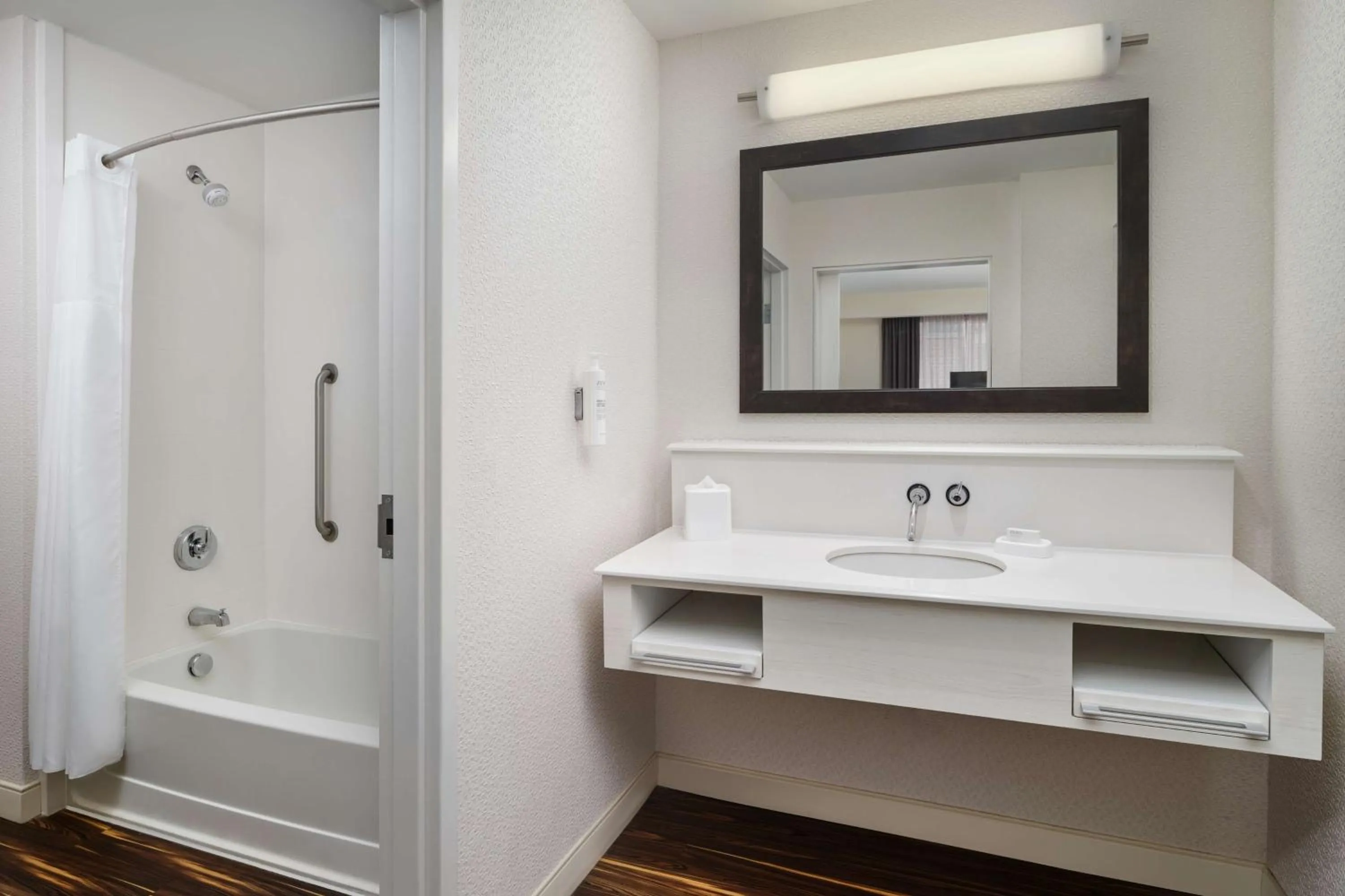 Bathroom in Hampton Inn & Suites - Richmond - Downtown, VA