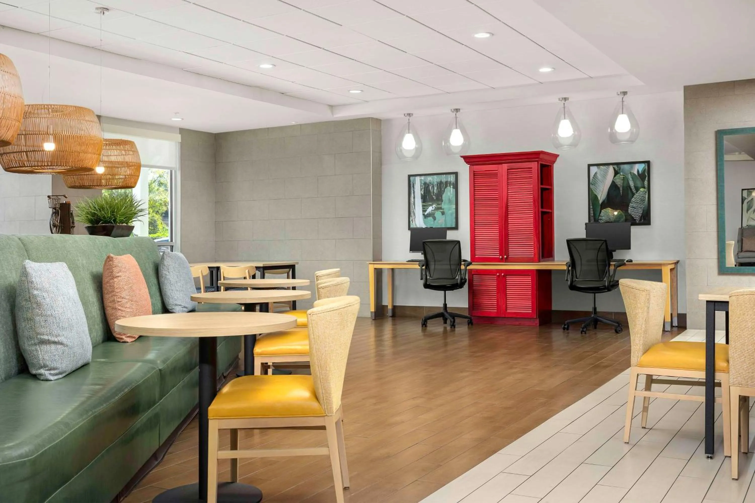 Lobby or reception in Home2 Suites by Hilton Tallahassee State Capitol