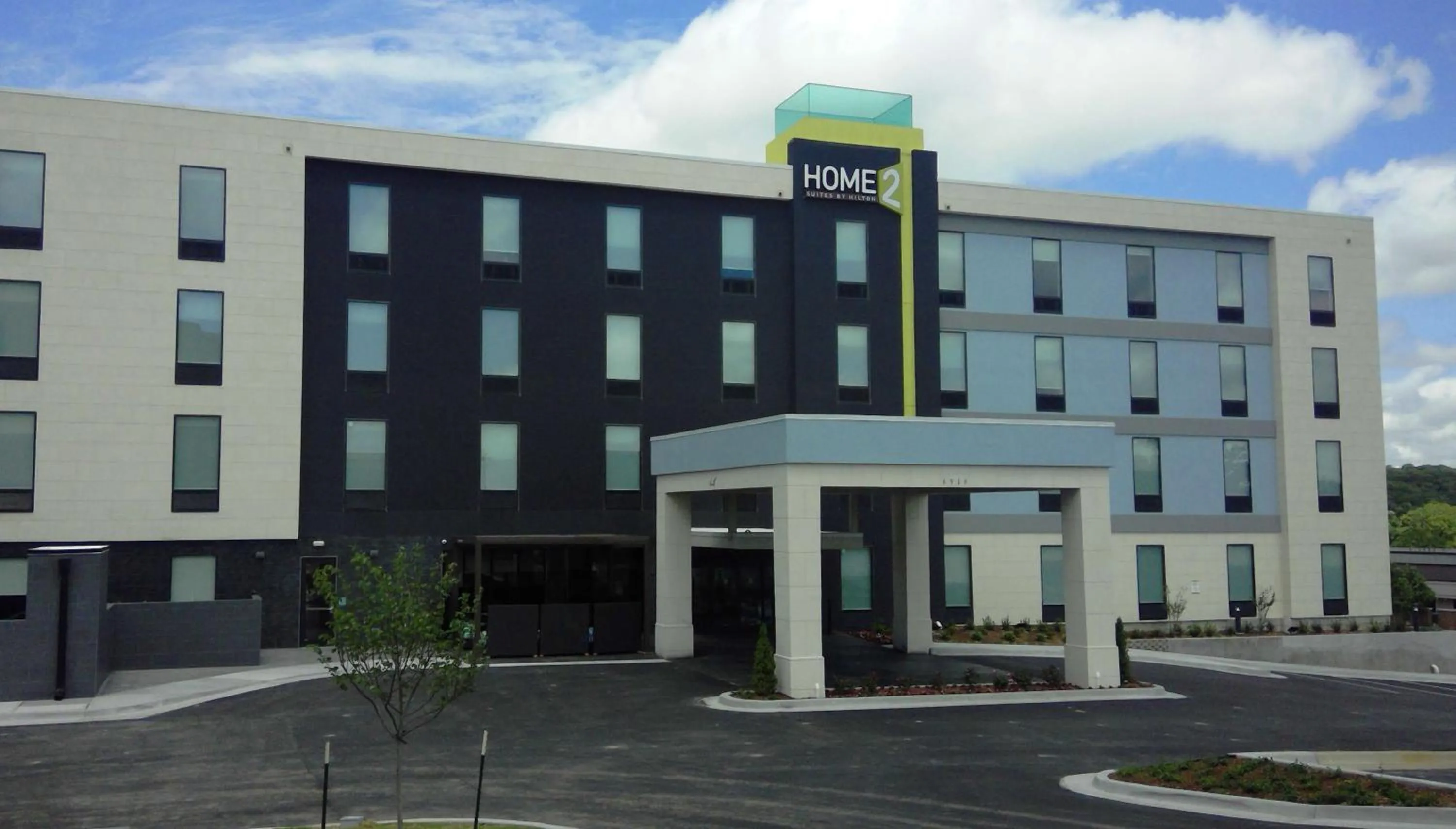 Property building in Home2 Suites by Hilton Tulsa Hills