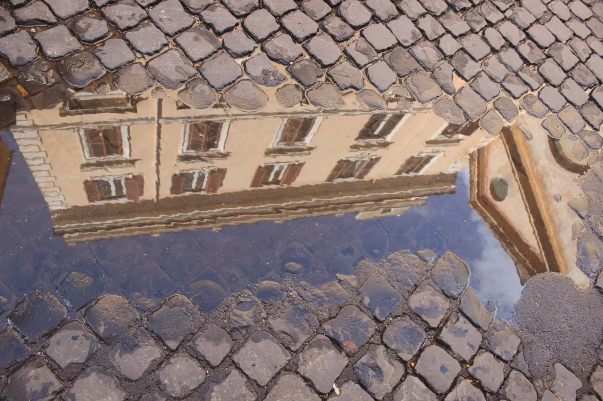 Pool view in B&B Isolatiberina