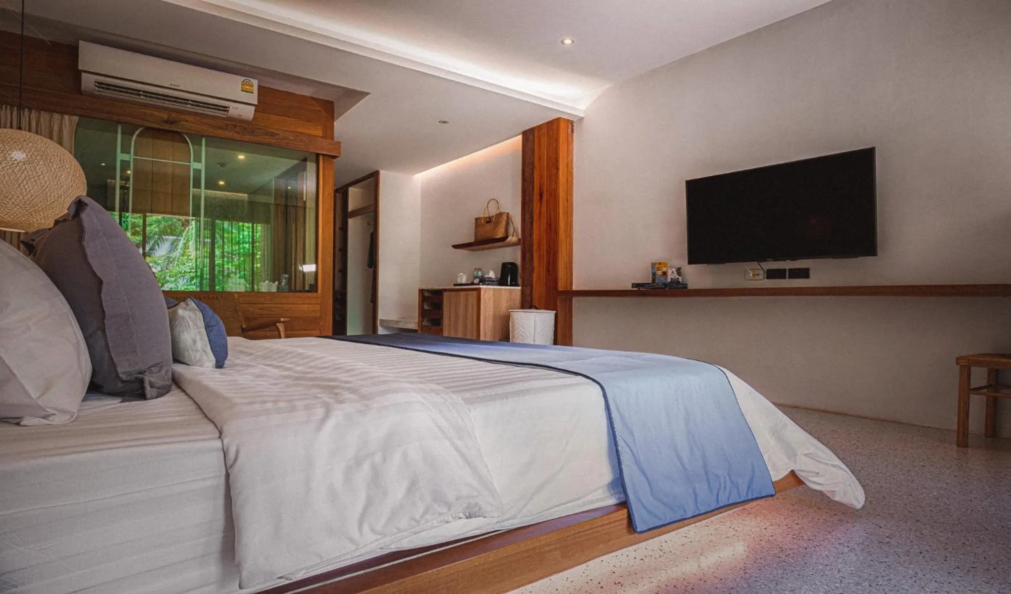 Bed in Sichon Cabana Beach Resort