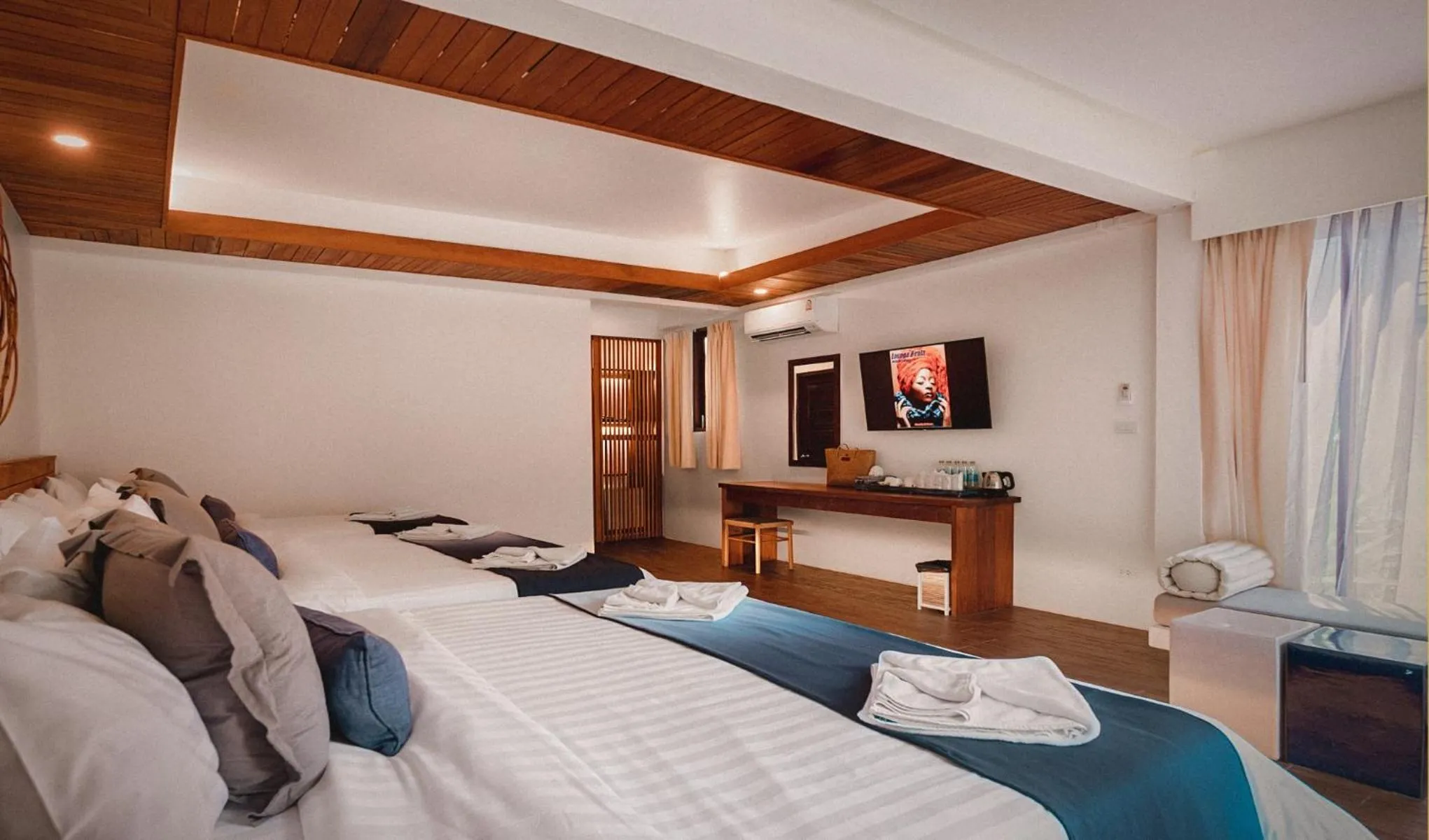 Bed in Sichon Cabana Beach Resort