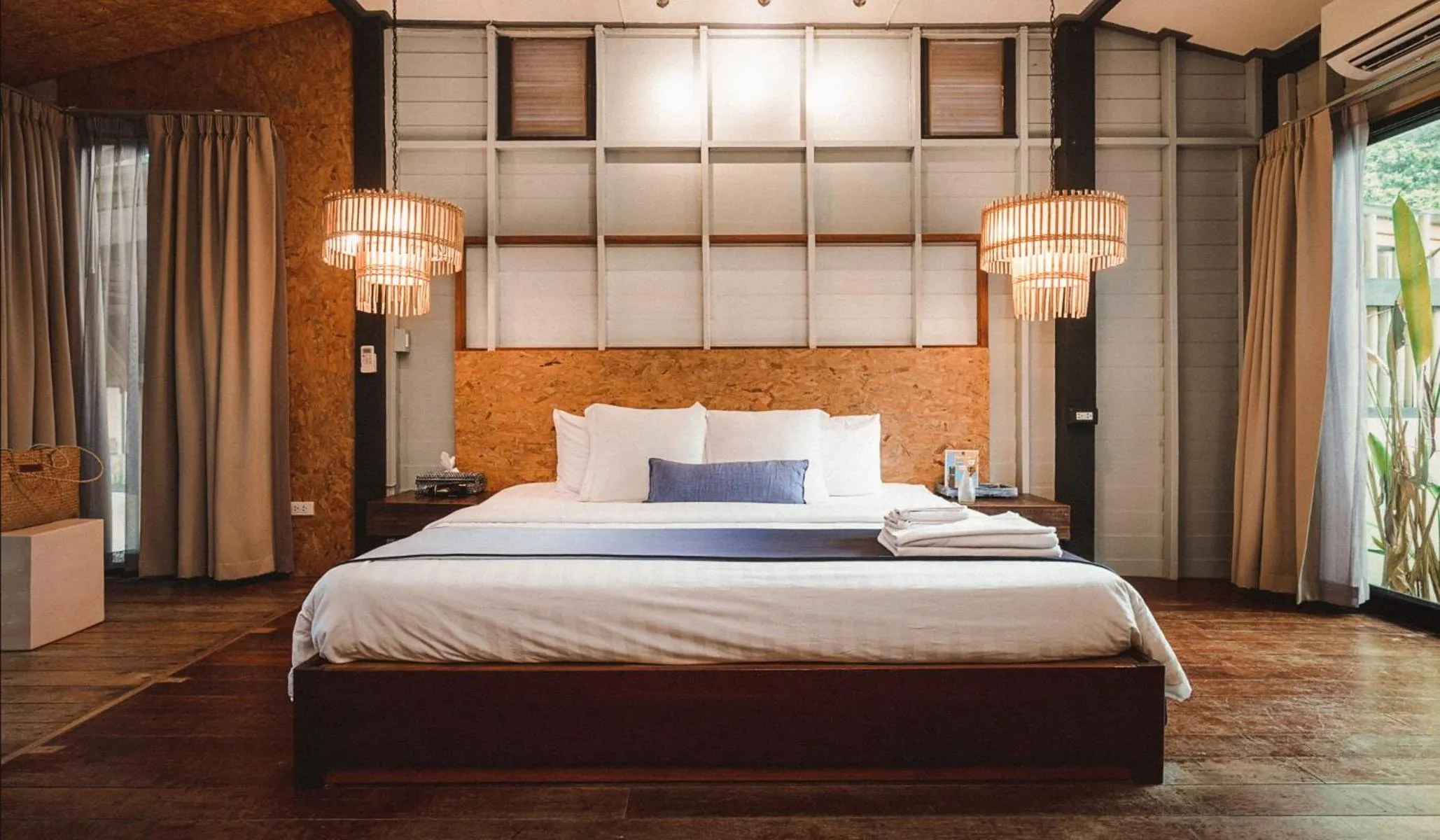 Bed in Sichon Cabana Beach Resort