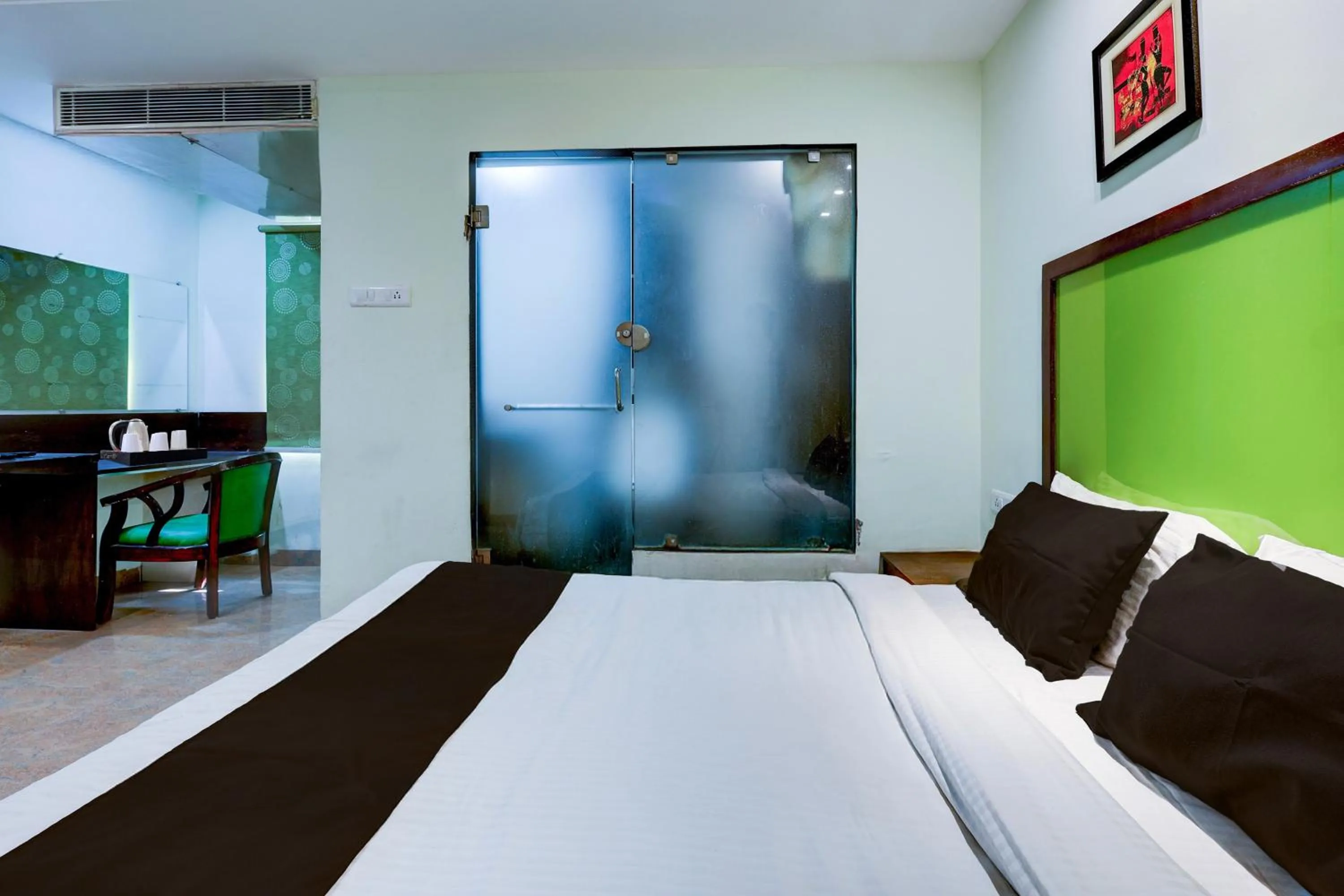 Bedroom, Bed in Townhouse Benz Circle MG Road