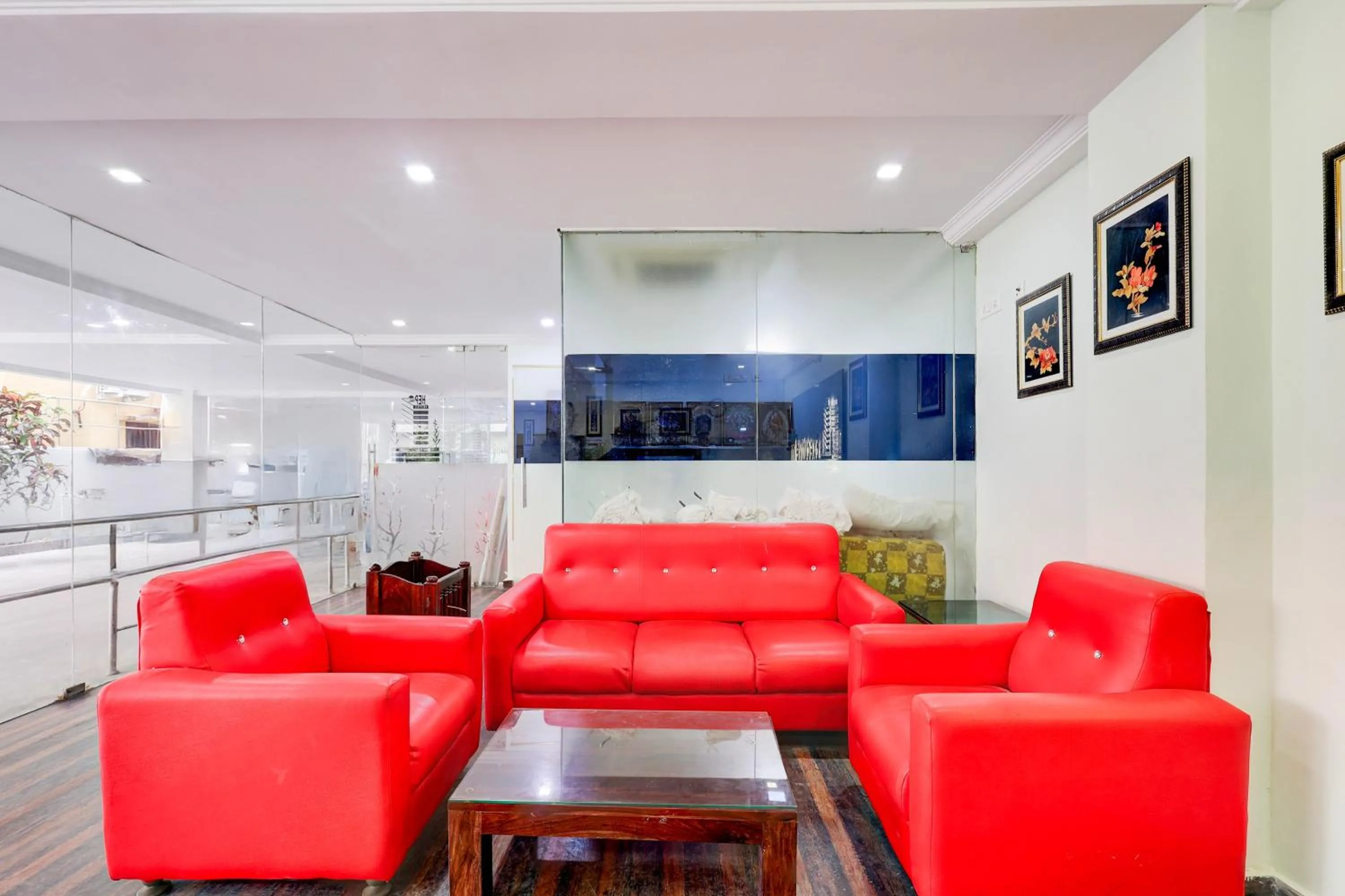 Lobby or reception in Townhouse Benz Circle MG Road