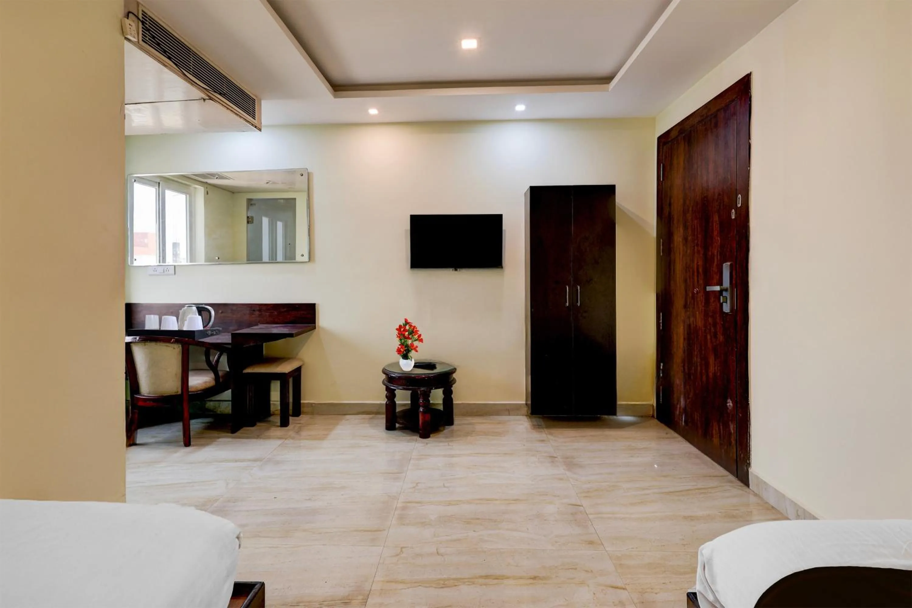 Bedroom, Bed in Townhouse Benz Circle MG Road