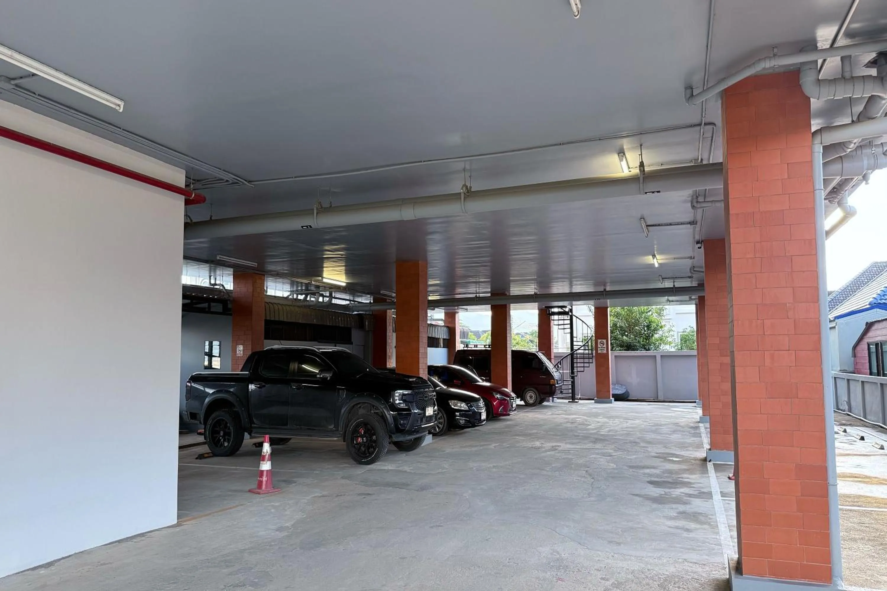 Parking in SKM Paradise Mae Sai