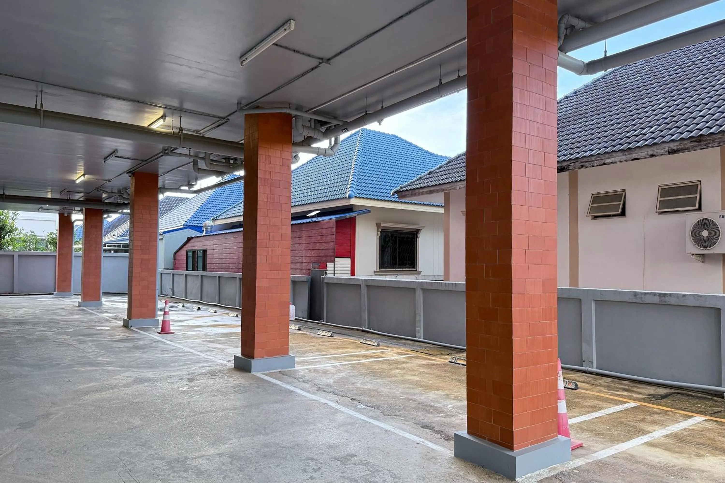 Property building in SKM Paradise Mae Sai