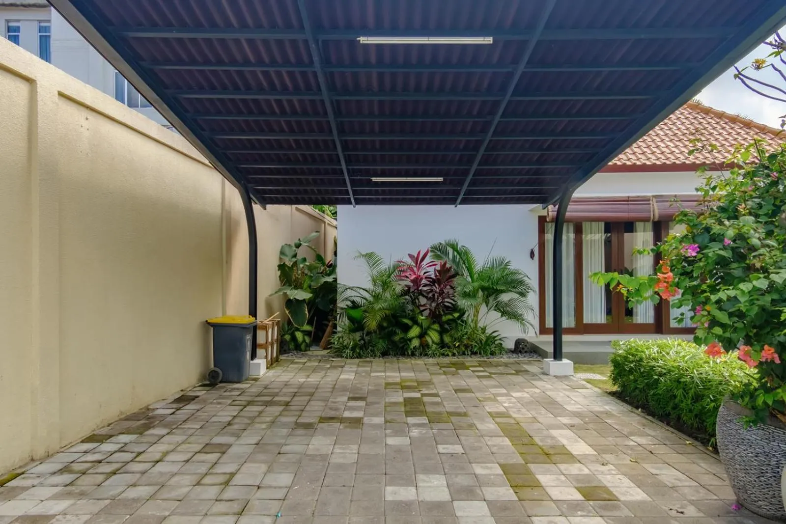 Property building in Madeira Casa Canggu, Bali