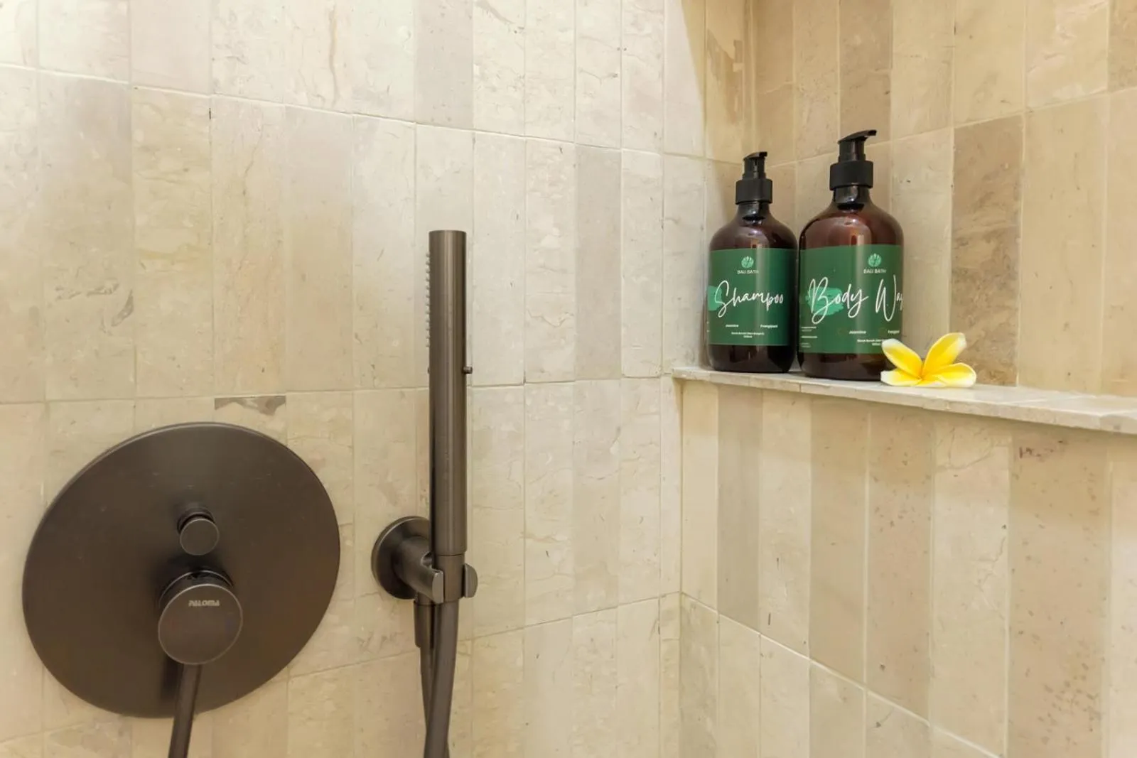 Bathroom in Madeira Casa Canggu, Bali