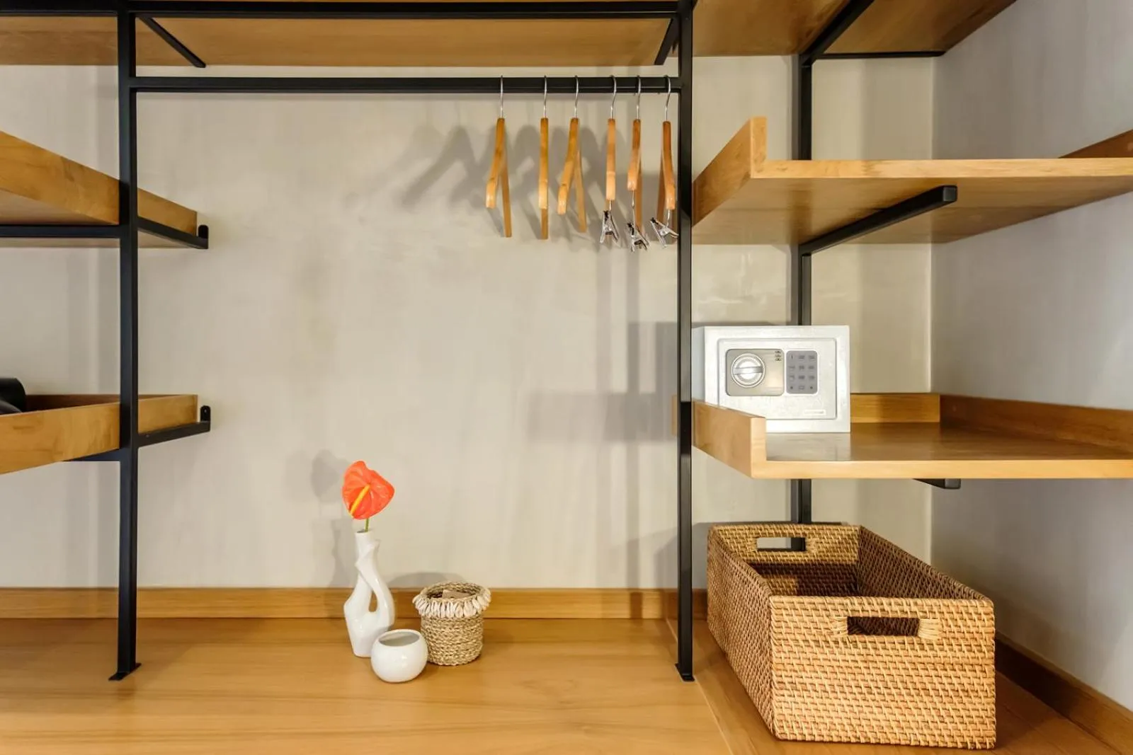 Area and facilities in Madeira Casa Canggu, Bali