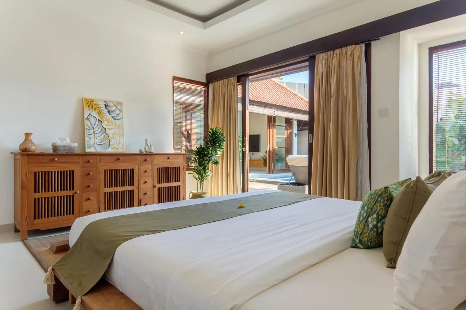 Bedroom, Bed in Madeira Casa Canggu, Bali