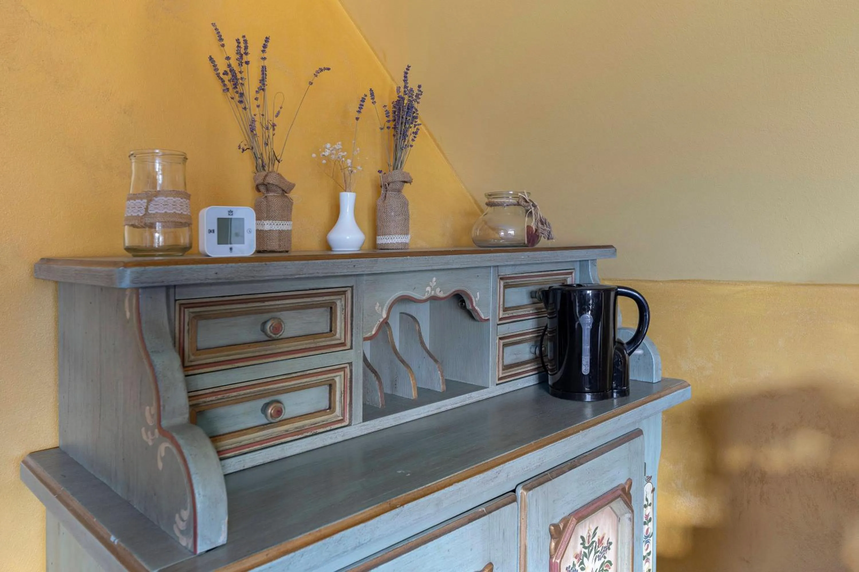 Coffee/tea facilities in Hotel Burger Veniše