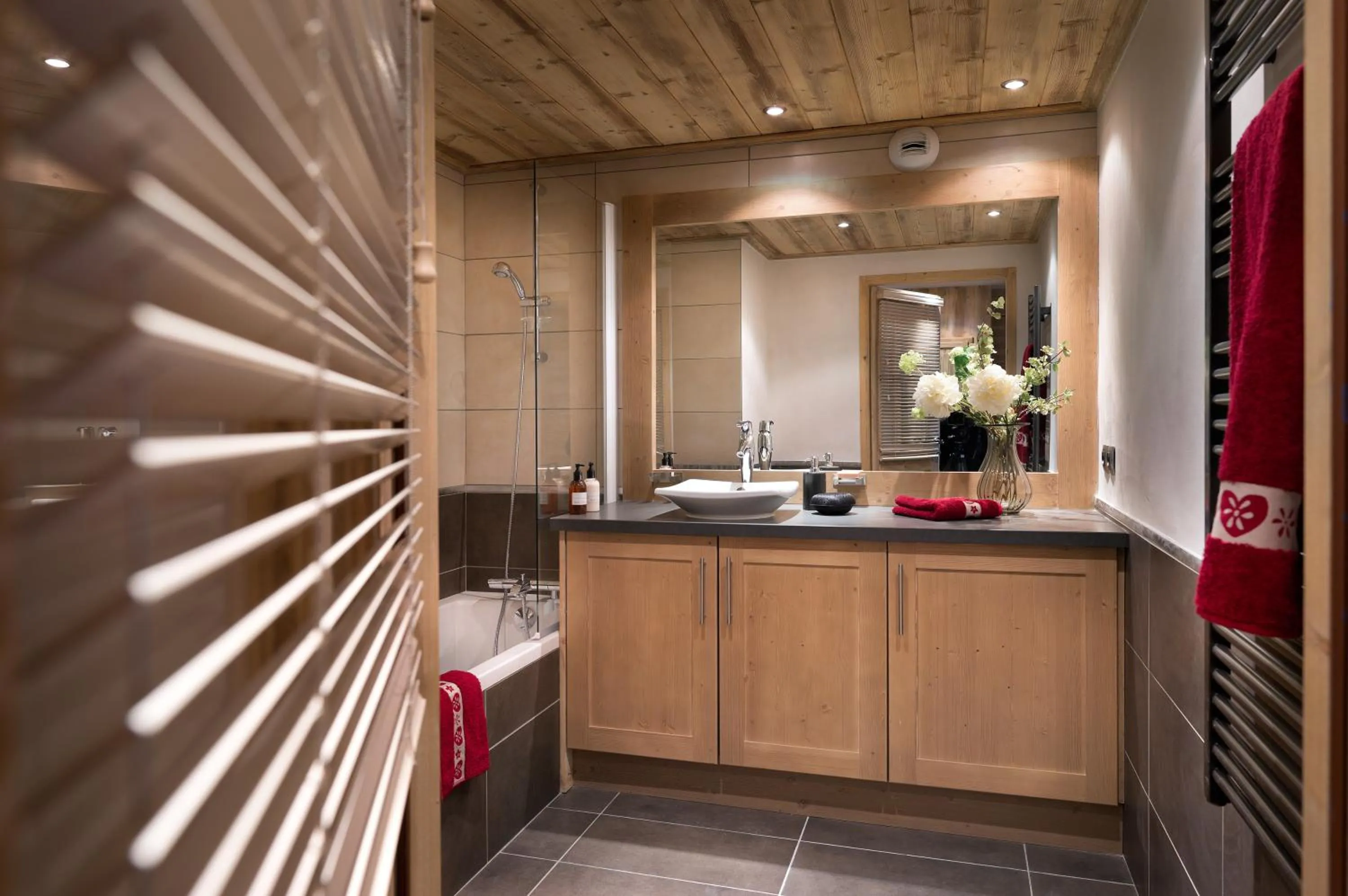 Bathroom in CGH Résidence Boutique Les Chalets De Laÿssia