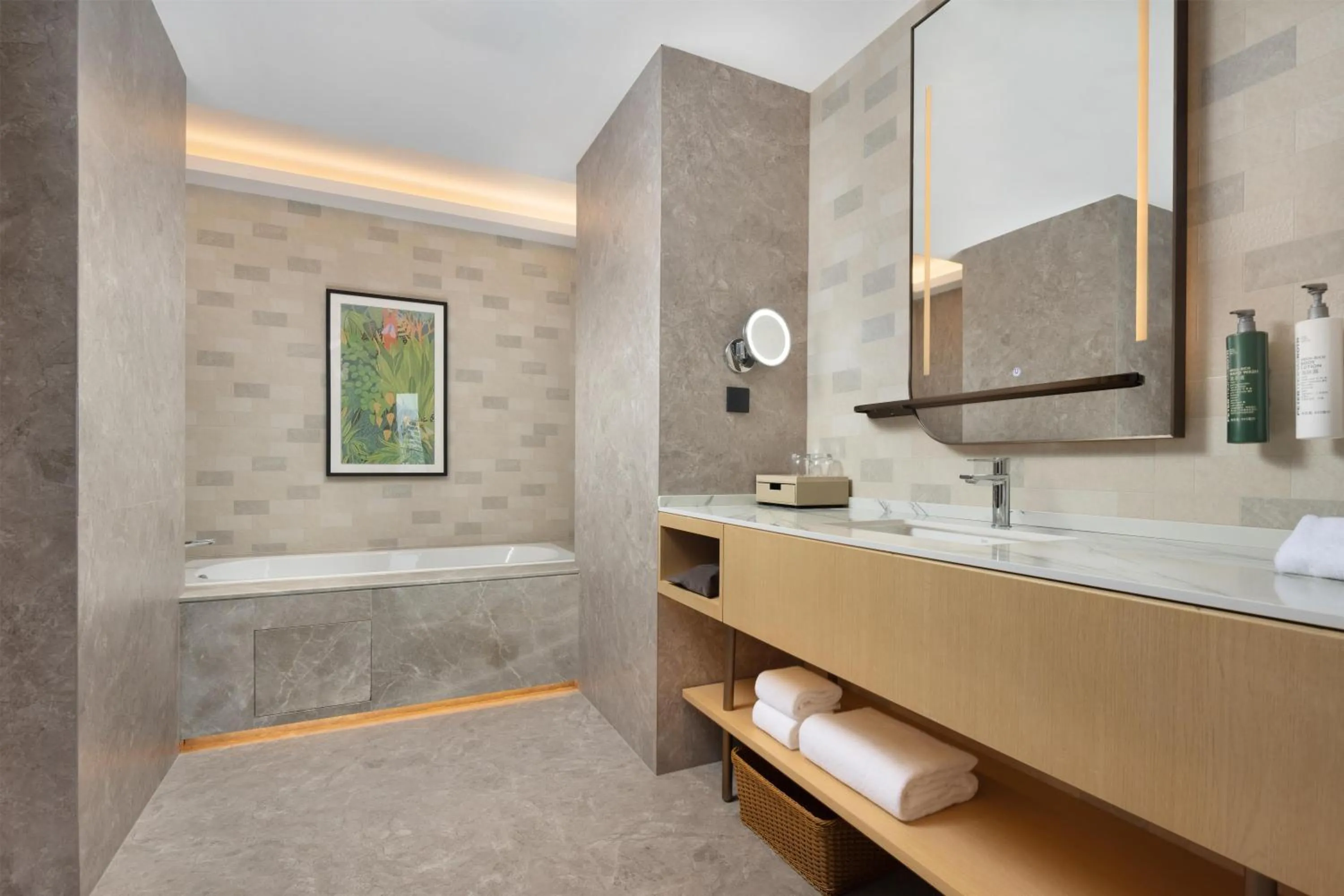 Bathroom in Hilton Garden Inn Xishuangbanna Gasa Airport