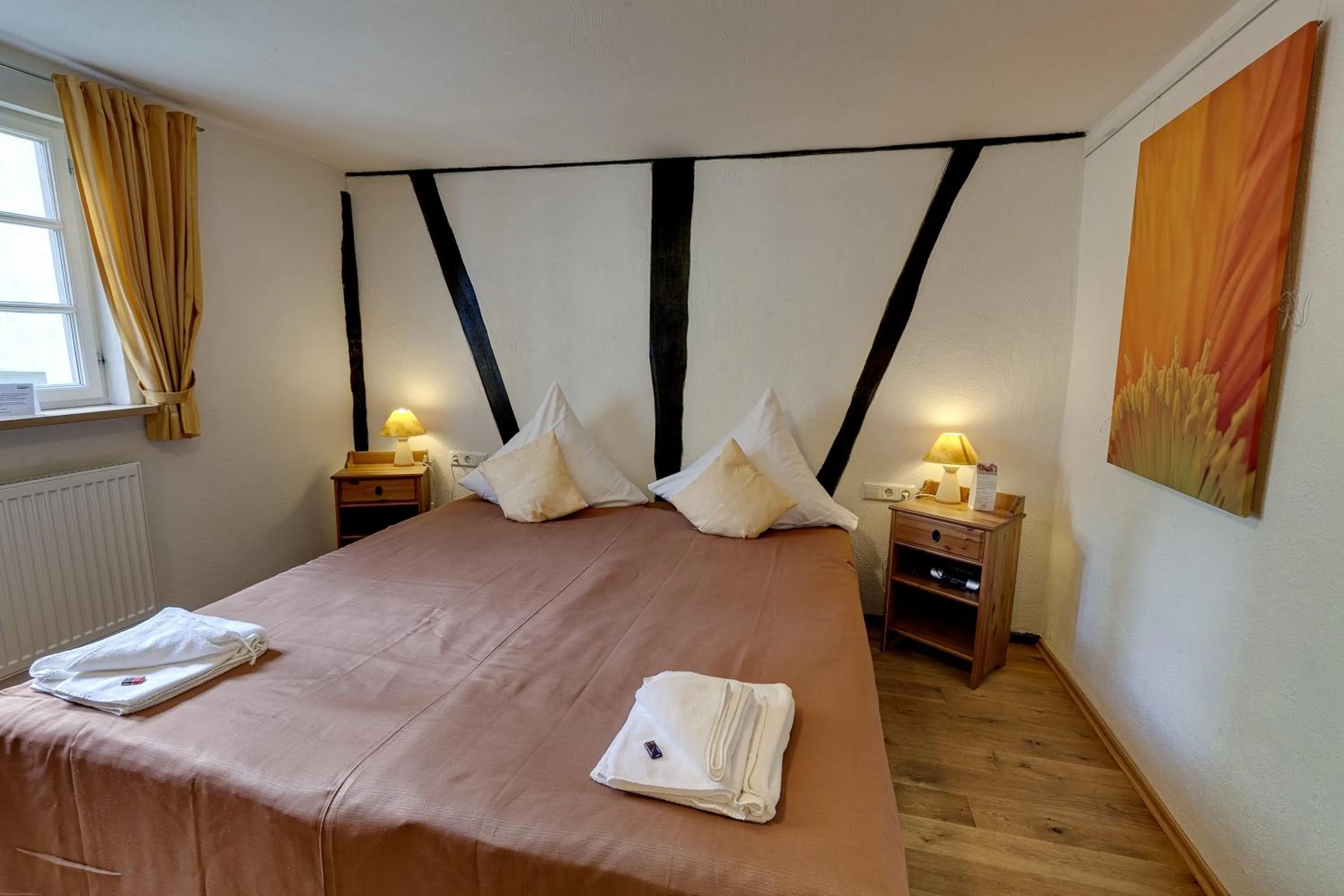 Bed in Hotel Kleine Radlerherberge