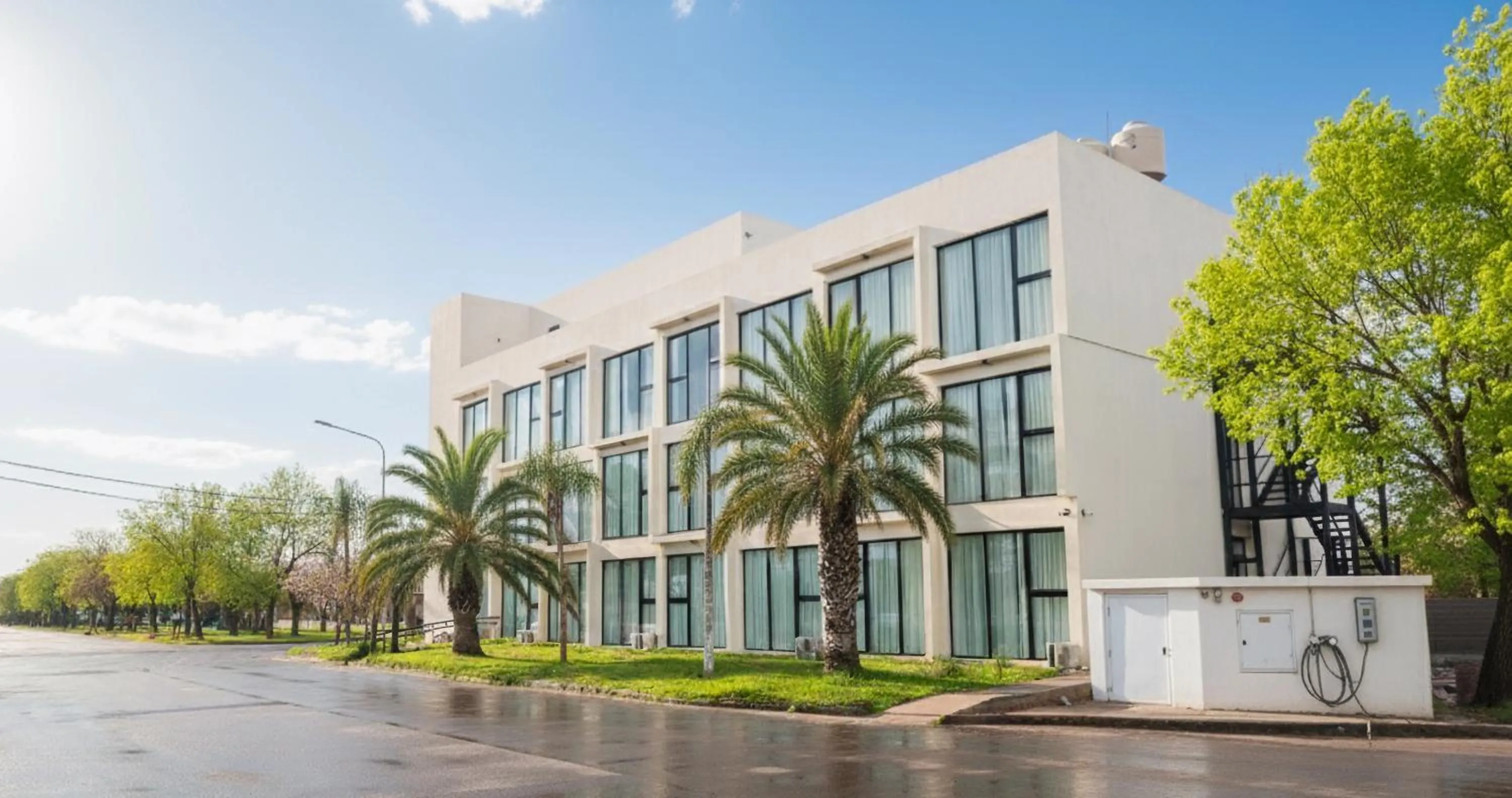 RM Campana Hotel