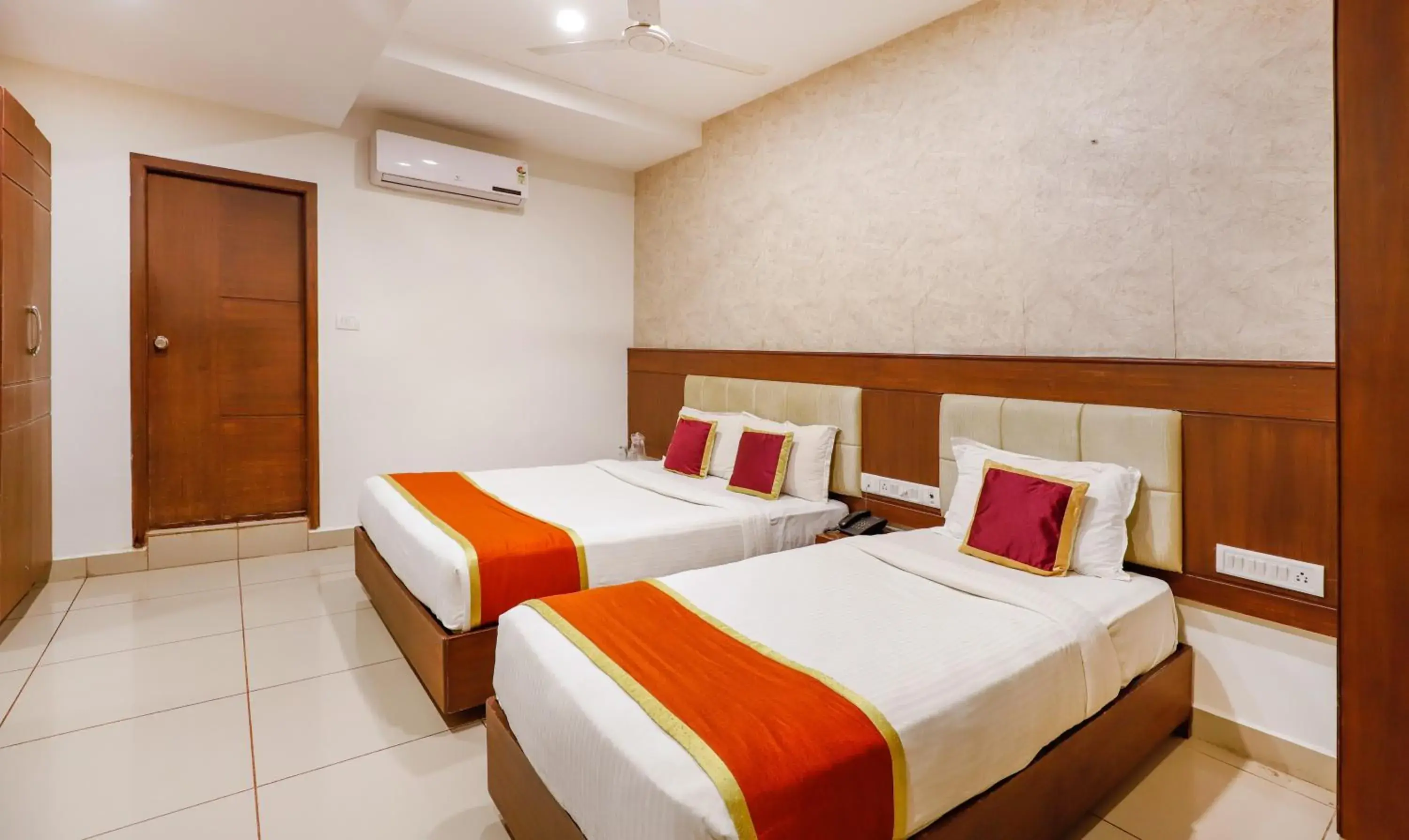 Bed in The Mount City Near US Consulate Bed in The Mount City Near US Consulate