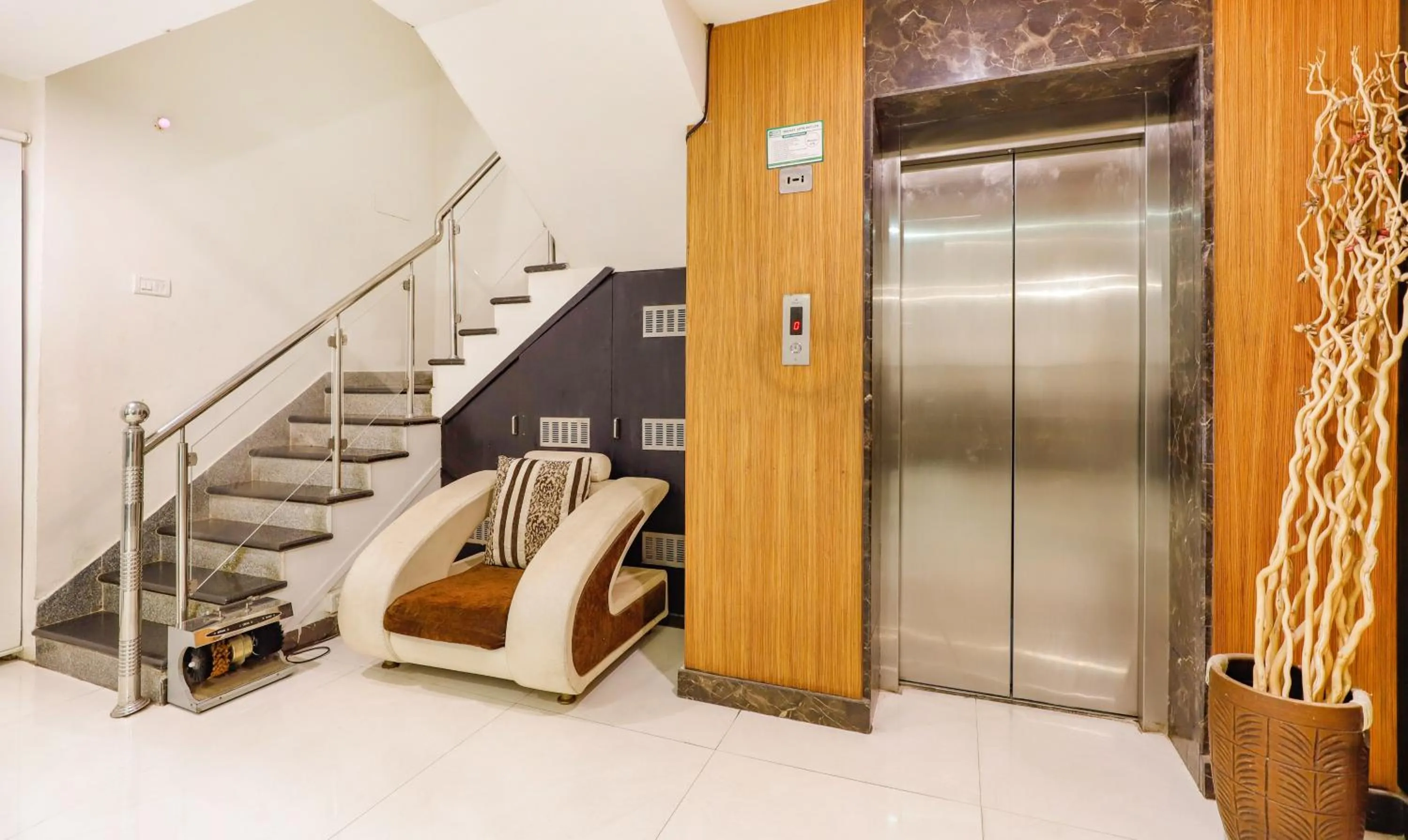 The Mount City Near US Consulate