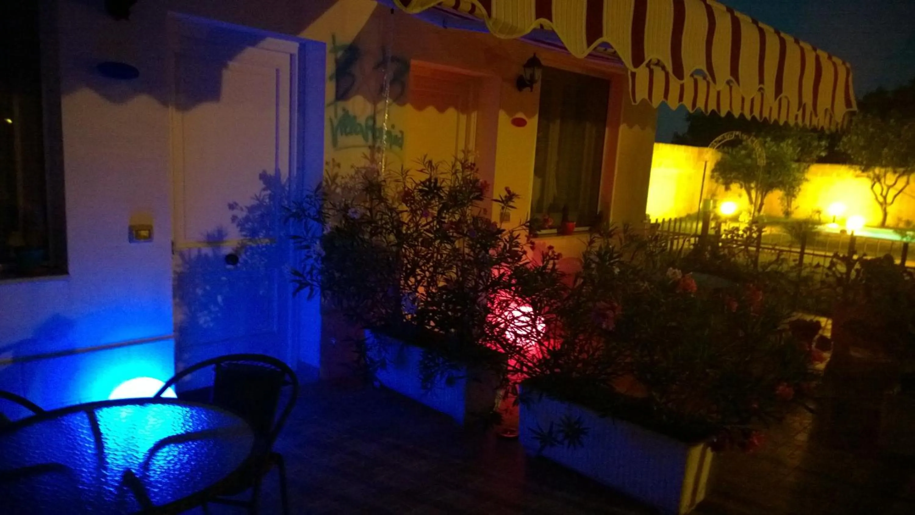 Patio in B&B Villa Romina